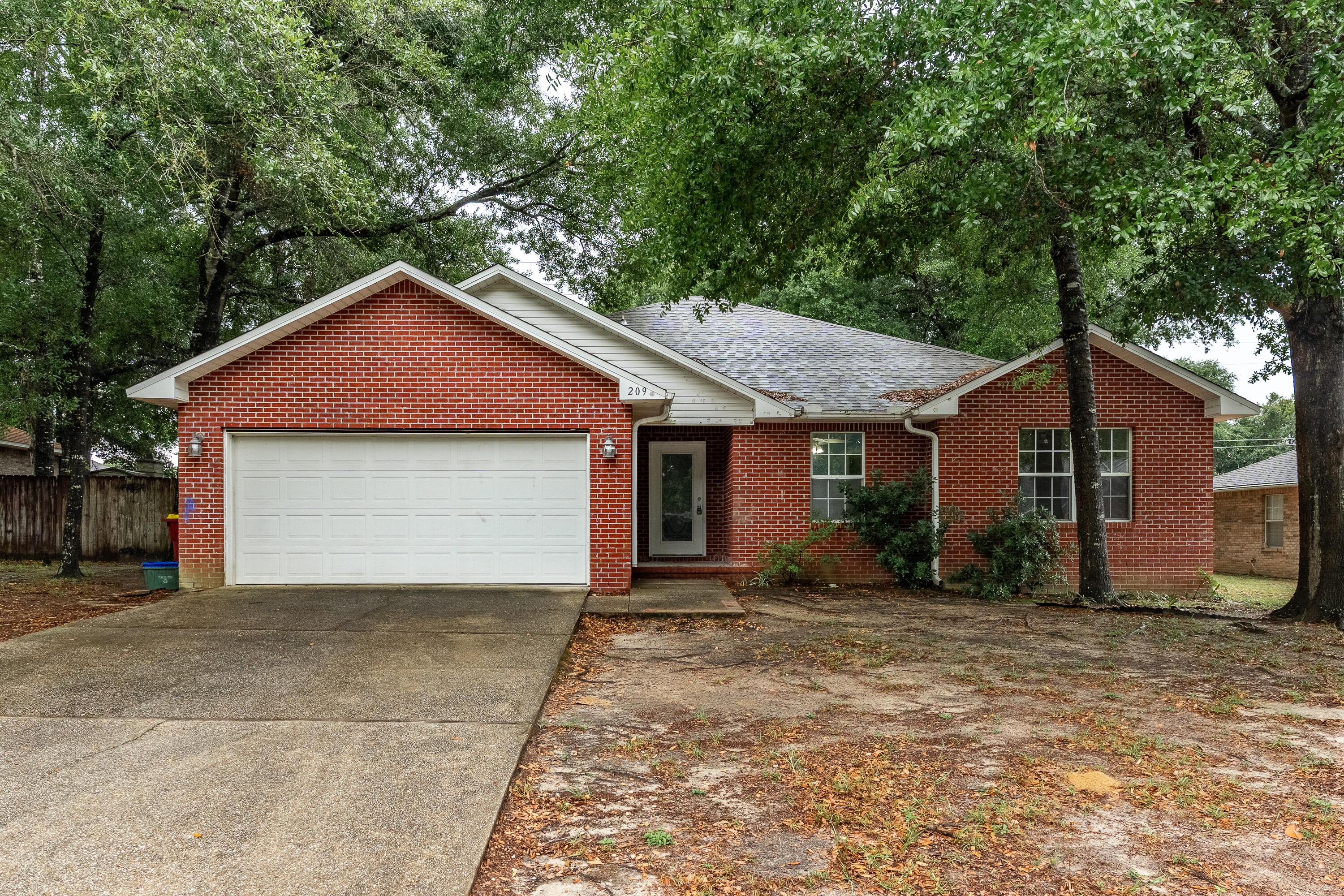 All brick 4 bedroom 2 bath home with over 2,000 sq. ft. featuring split bedroom plan with large master bath to include tub and shower with his and her walk in closets. Kitchen open to large family room with fireplace, granite counter tops, pantry, breakfast area and separate dining area. Larger laundry room, 2 car garage. Backyard fenced with storage building. Roof replaced 2022, New Stove 2020, A/C Air Handler replaced 2021. Seller will contribute $5,000 buyer incentive with acceptable offer at closing. Also, seller will consider ARW One Year Home Warranty with acceptable offer at closing. Easy access to main highways! Don't delay, see today before it is under contract!!!