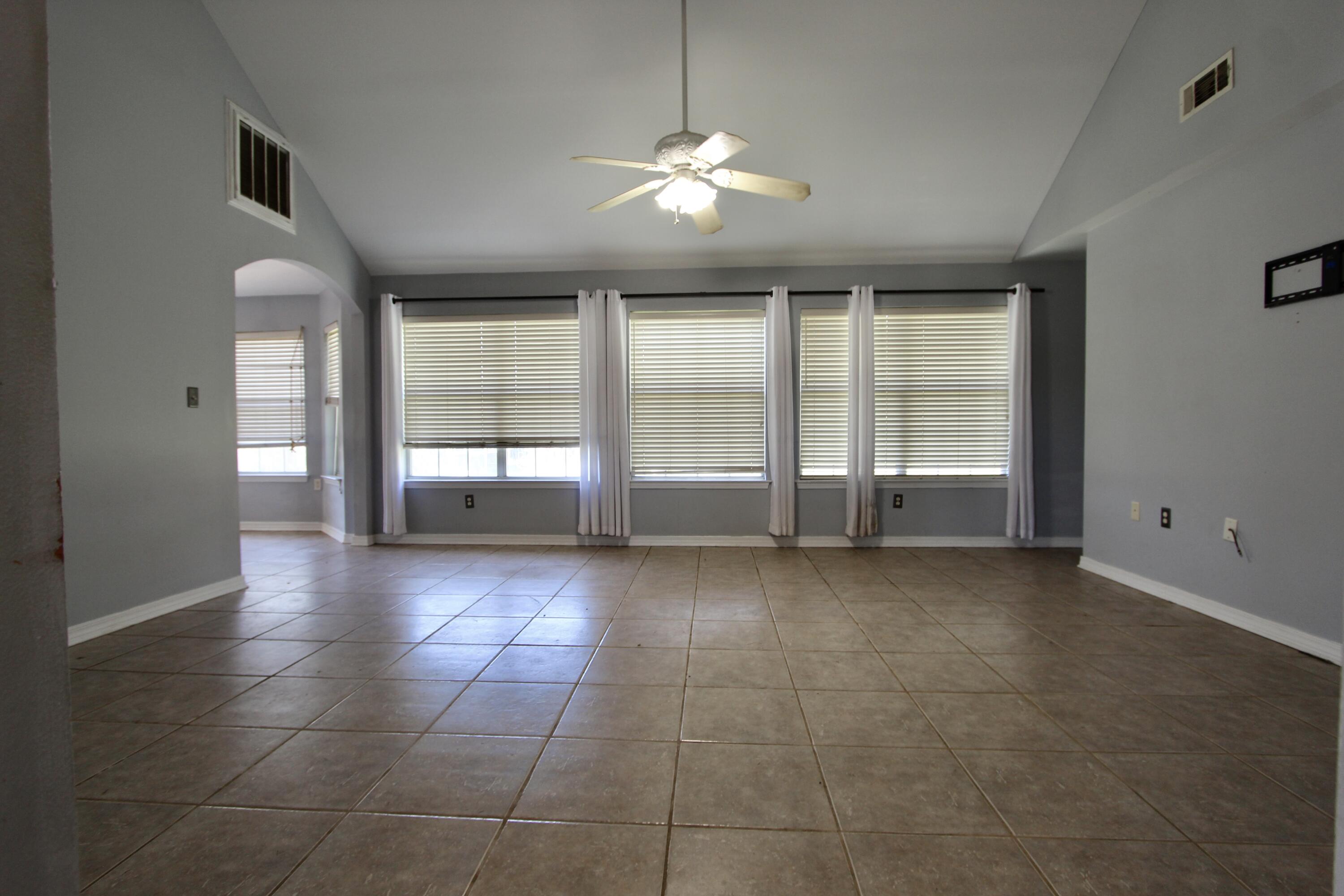 PINEY WOODS EST - Residential
