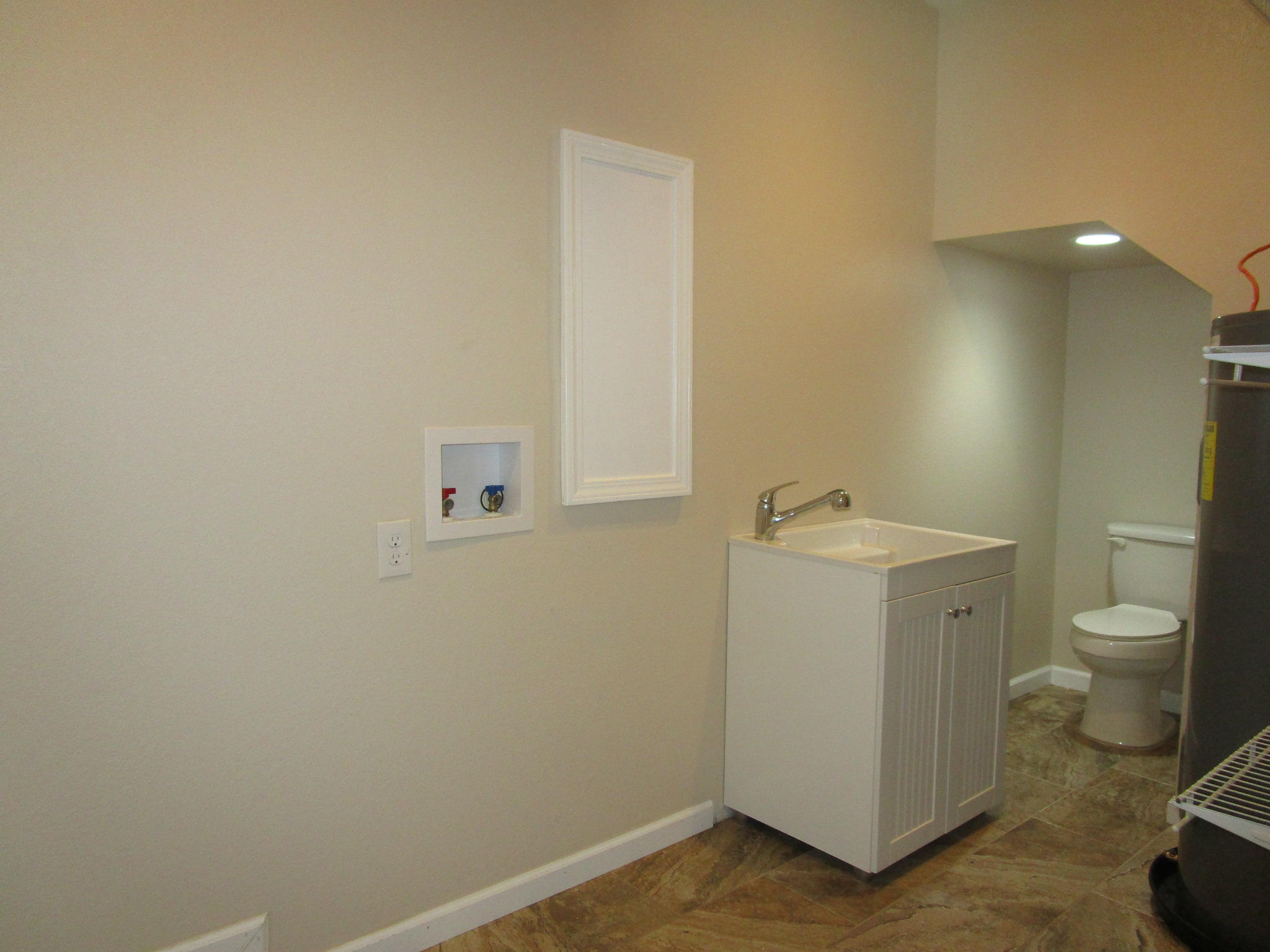 CAROL ANNE MANOR - Residential Lease