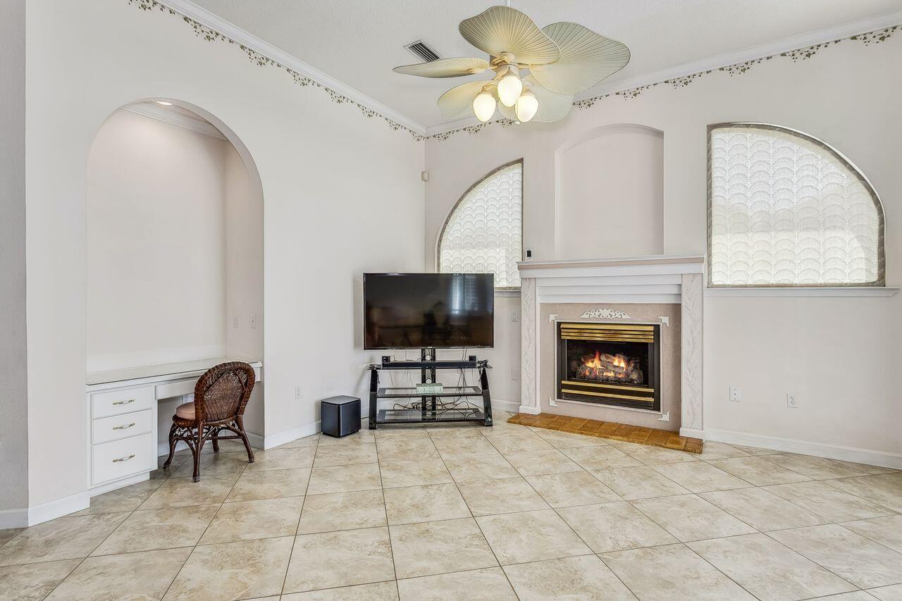 MARTHA'S COVE - Residential