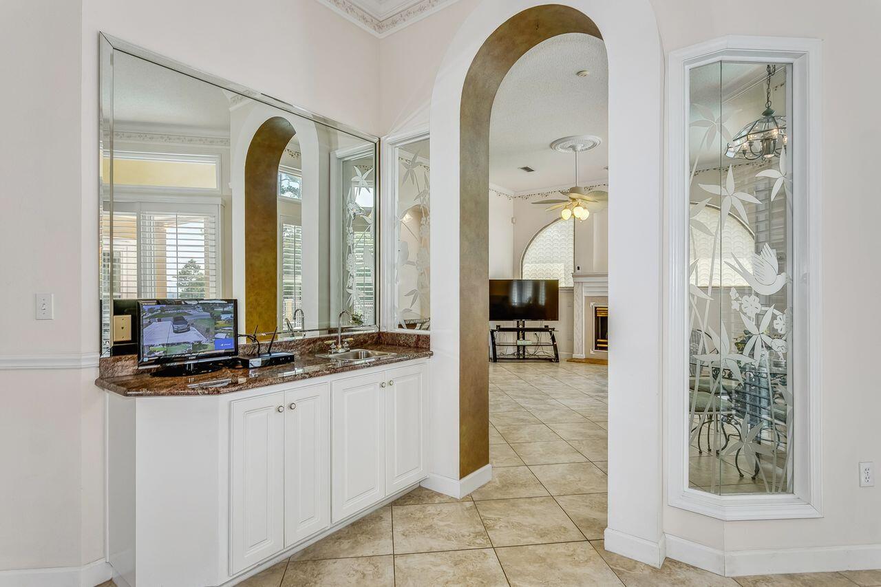 MARTHA'S COVE - Residential