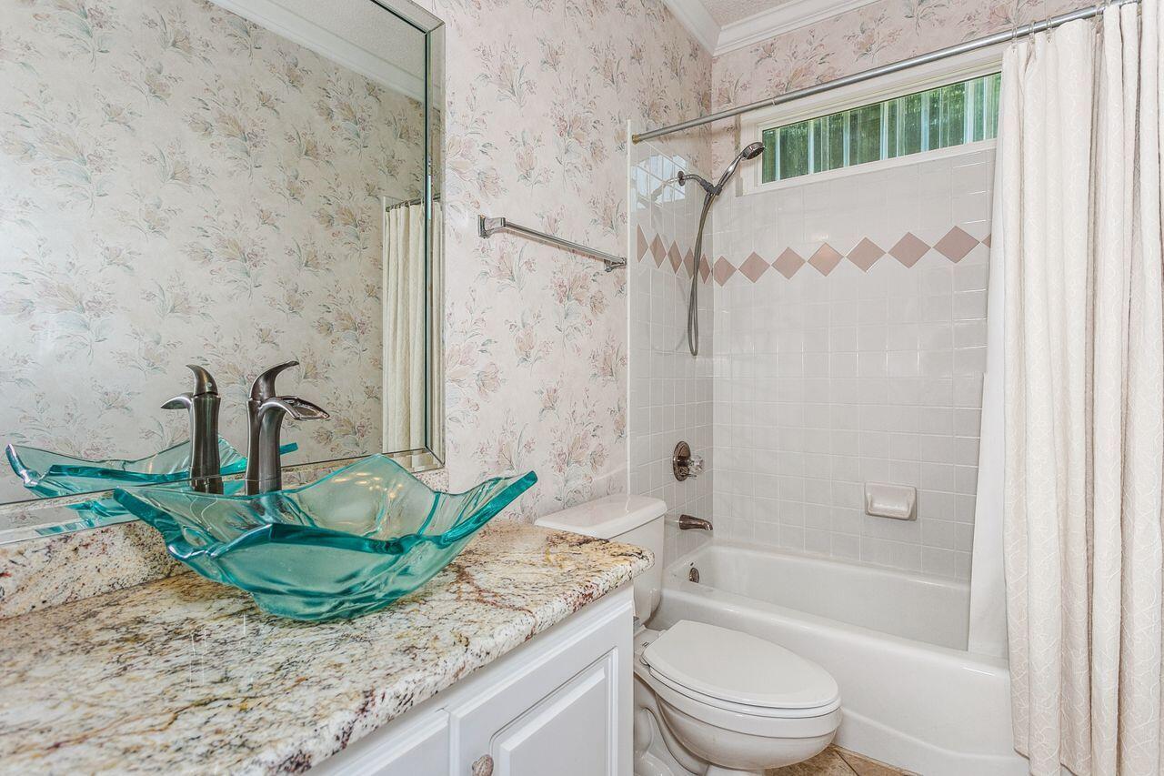 MARTHA'S COVE - Residential