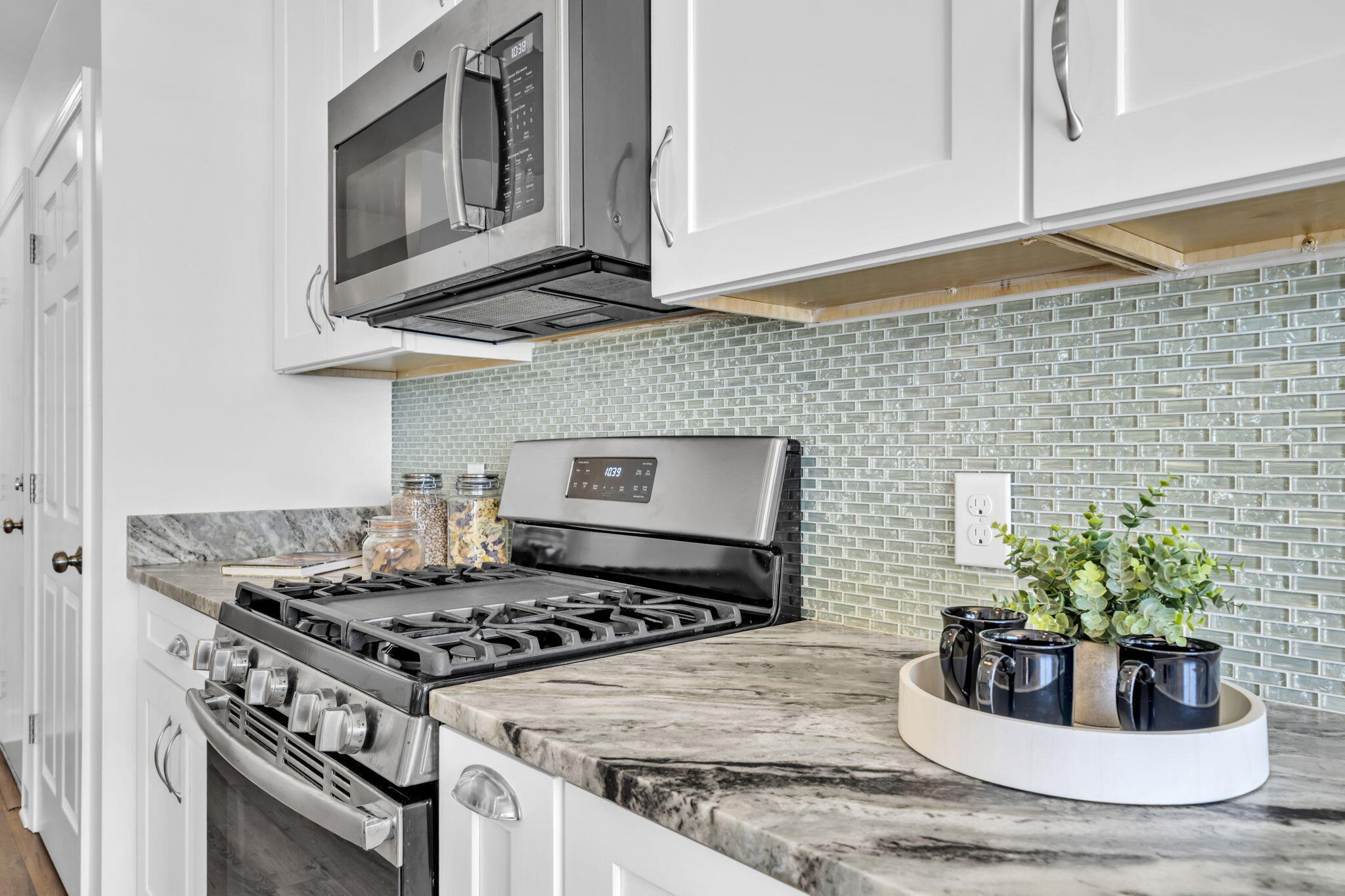 CRYSTAL BEACH COTTAGES - Residential