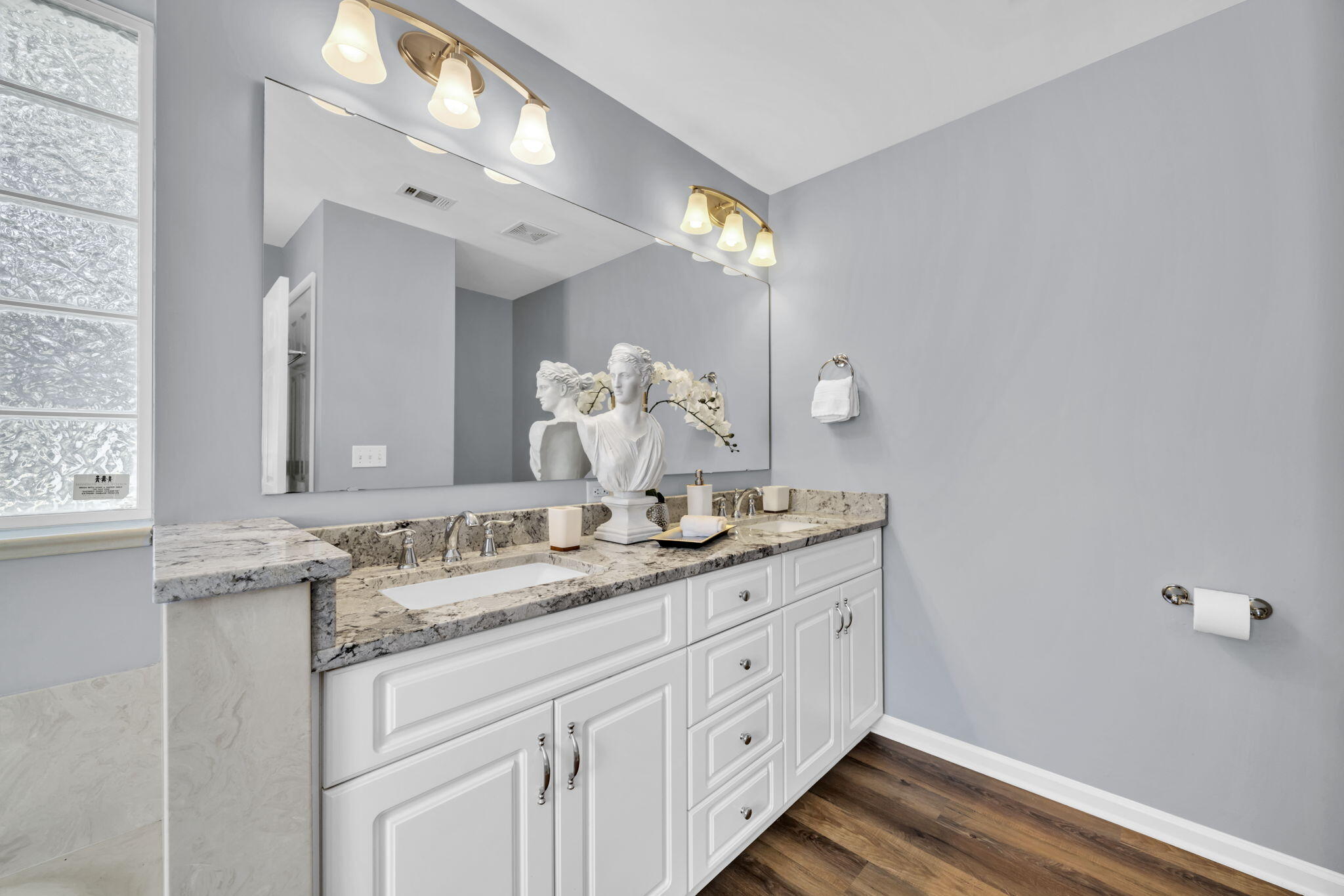 CRYSTAL BEACH COTTAGES - Residential
