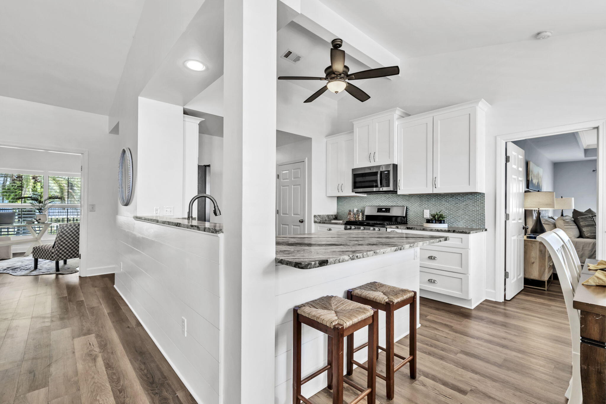 CRYSTAL BEACH COTTAGES - Residential