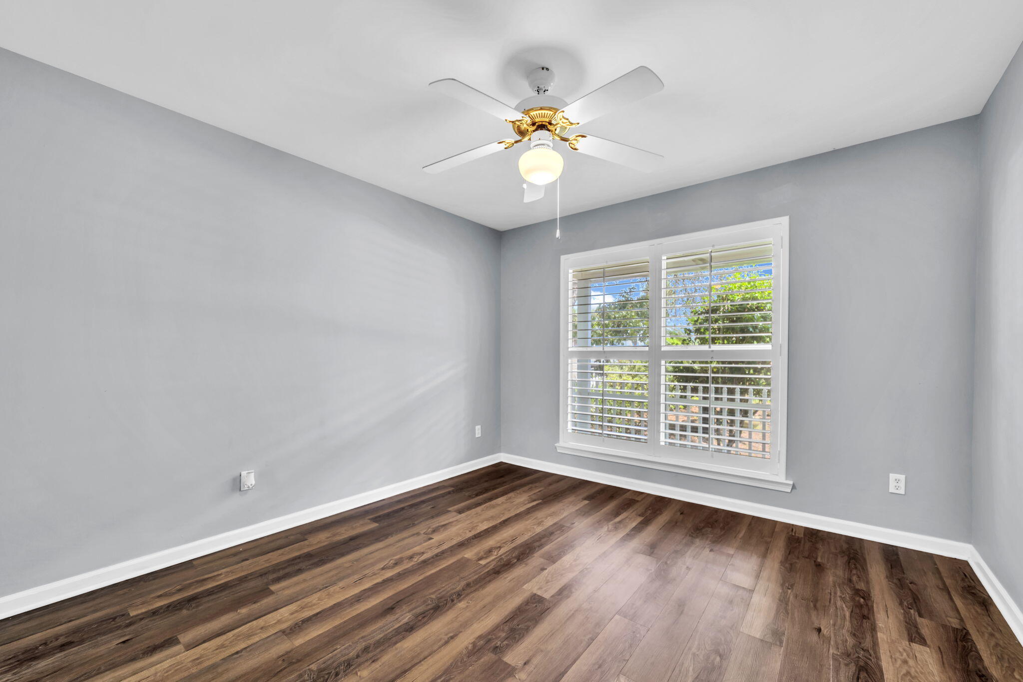 CRYSTAL BEACH COTTAGES - Residential