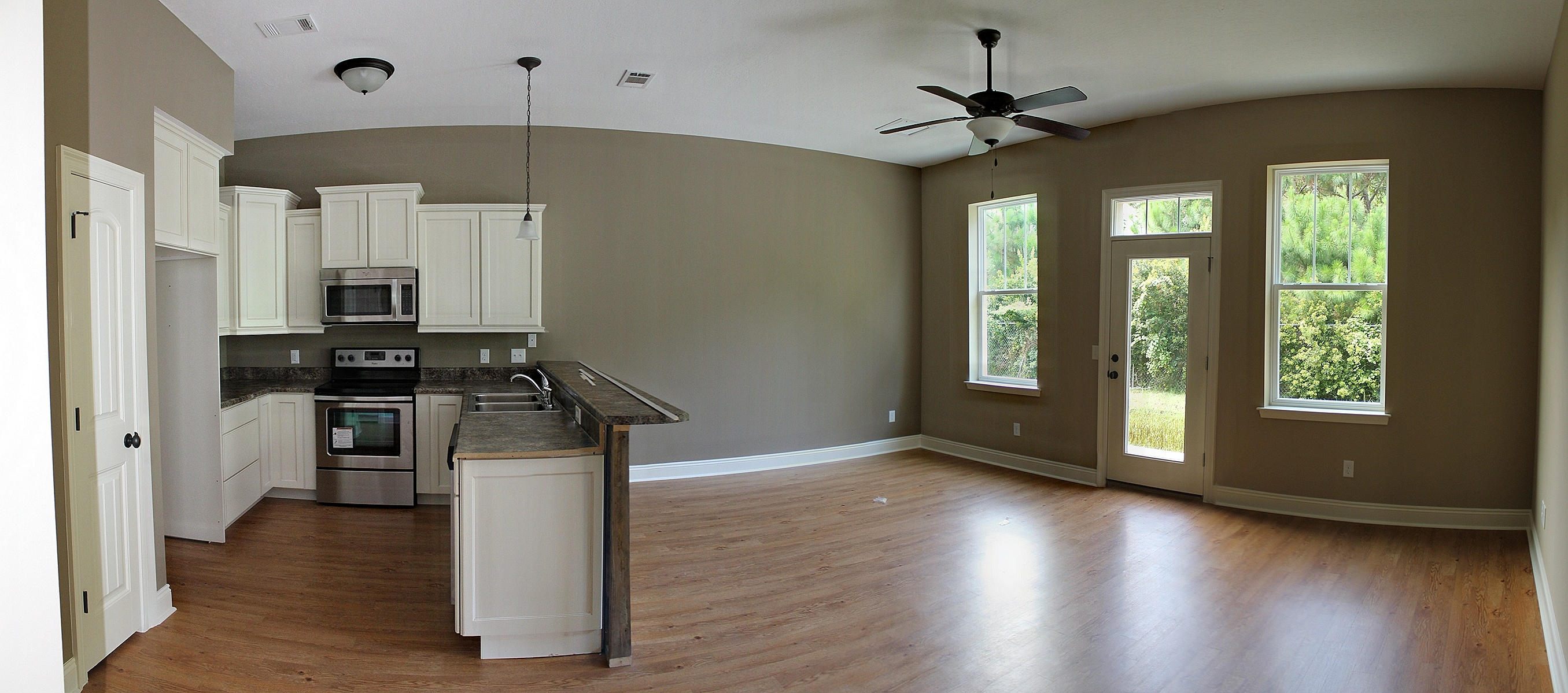 QUAIL HOLLOW - Residential