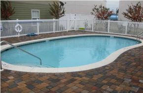 QUAIL HOLLOW - Residential