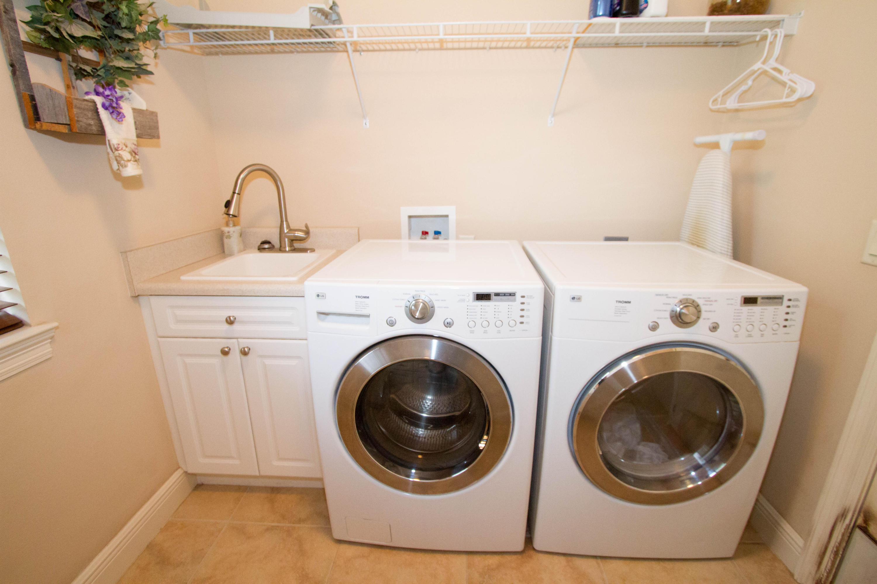 BAYSHORE PLACE PH 5 - Residential