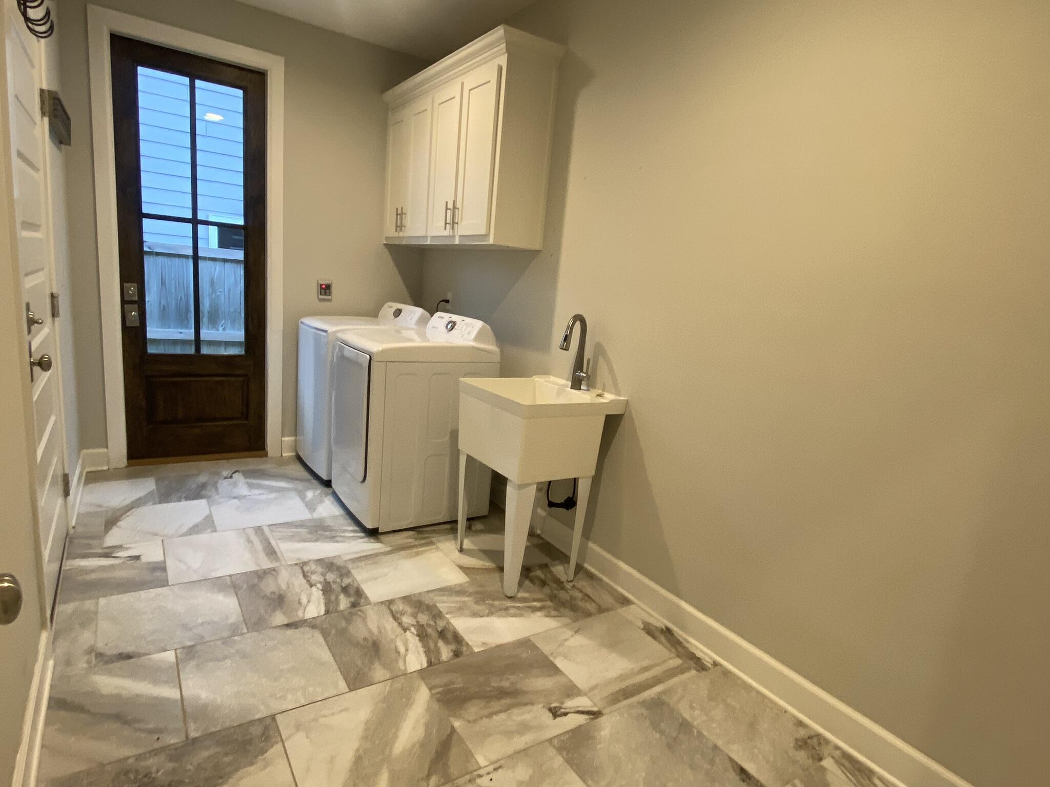 NO RECORDED PROJECT - Residential