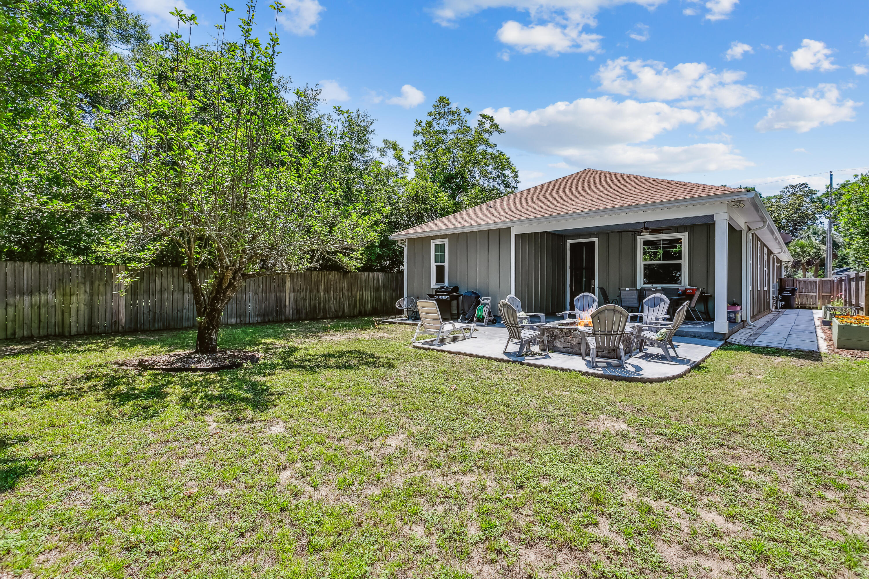 NO RECORDED PROJECT - Residential