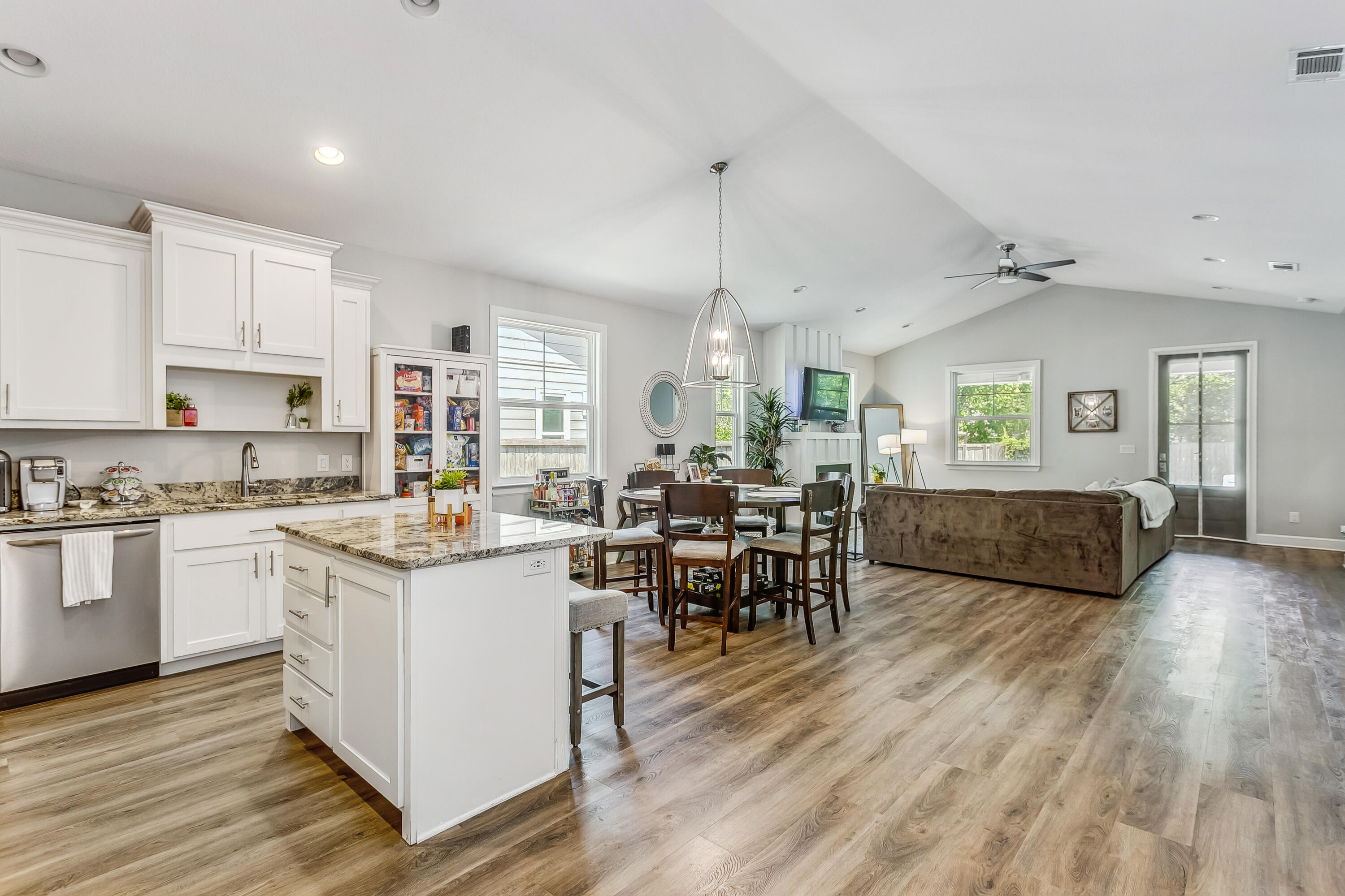 NO RECORDED PROJECT - Residential