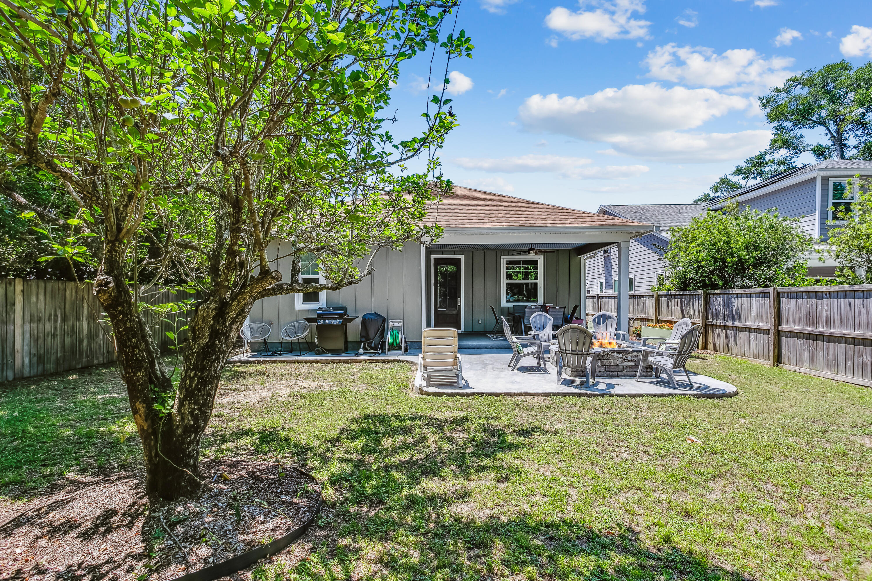 NO RECORDED PROJECT - Residential