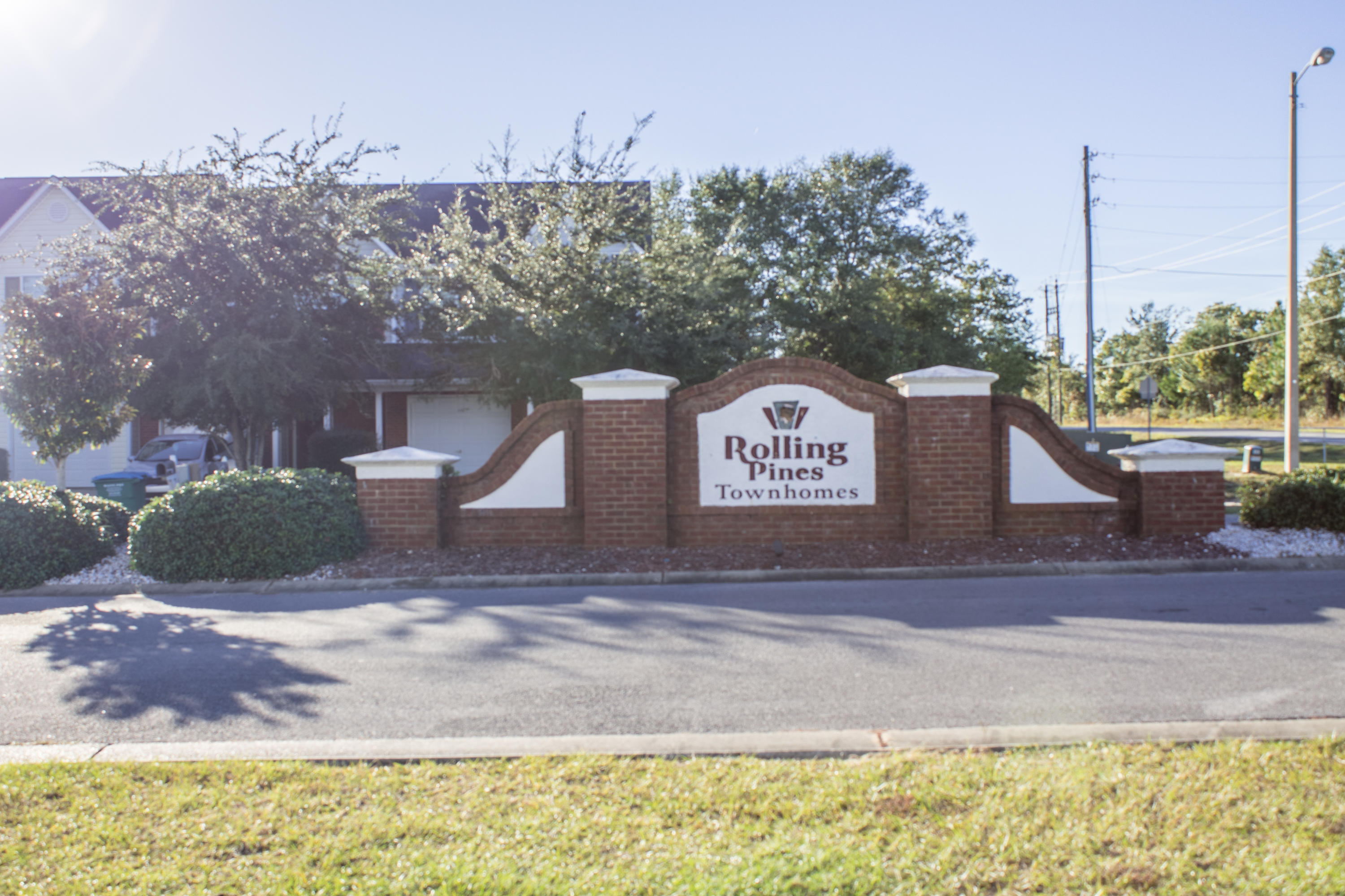 ROLLING PINES - Residential