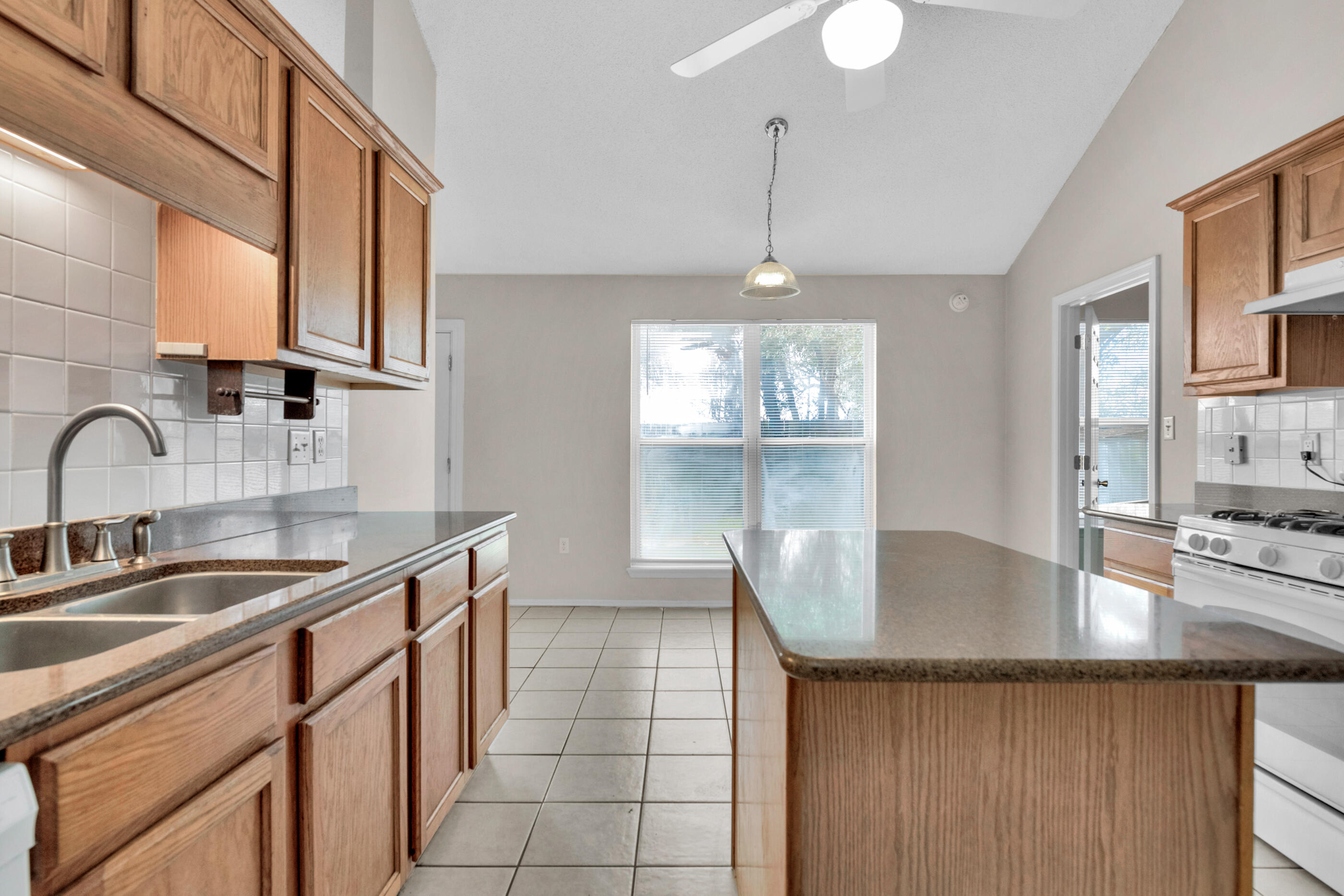 RIVERCHASE S/D PH 2 - Residential