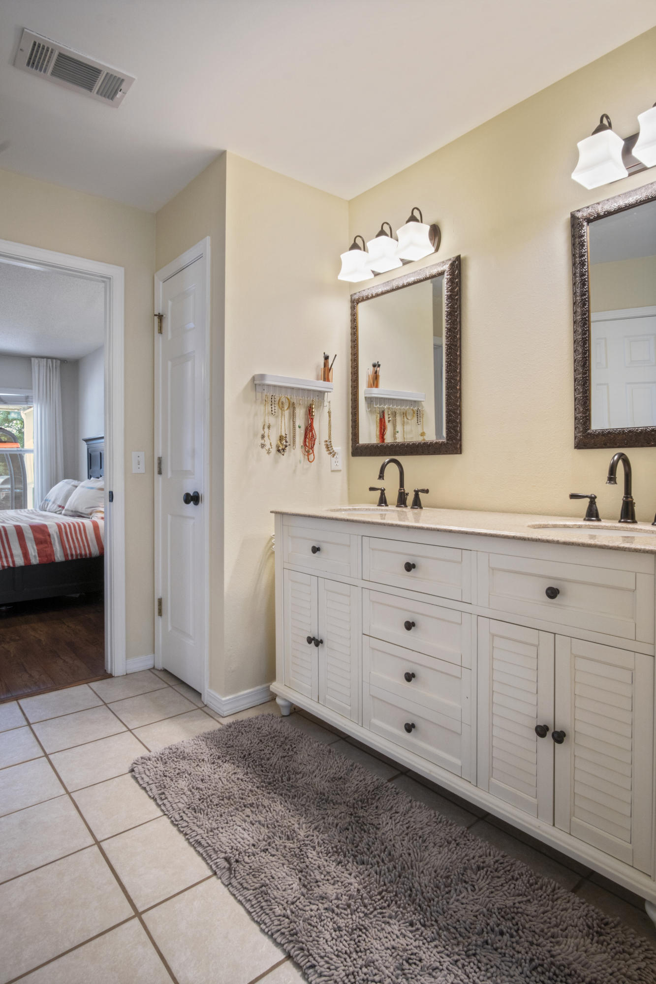 SHADOW OAK S/D - Residential