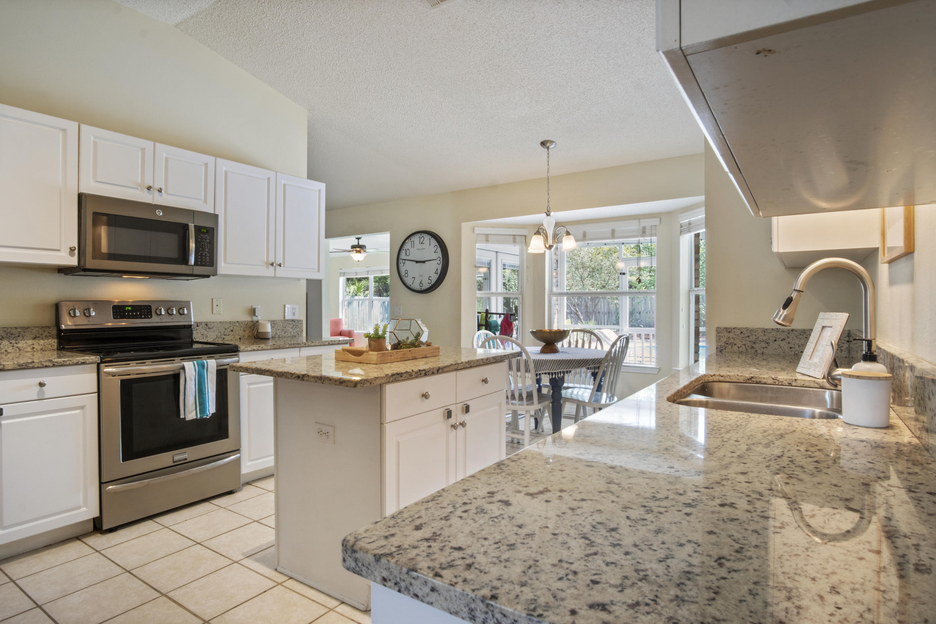 SHADOW OAK S/D - Residential