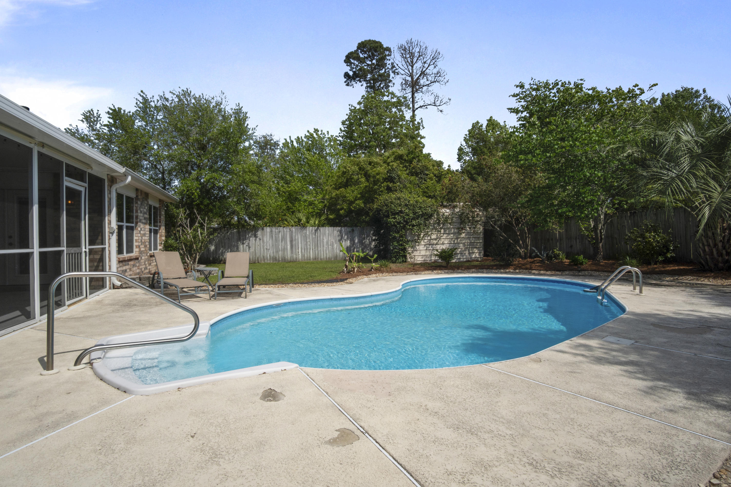 SHADOW OAK S/D - Residential