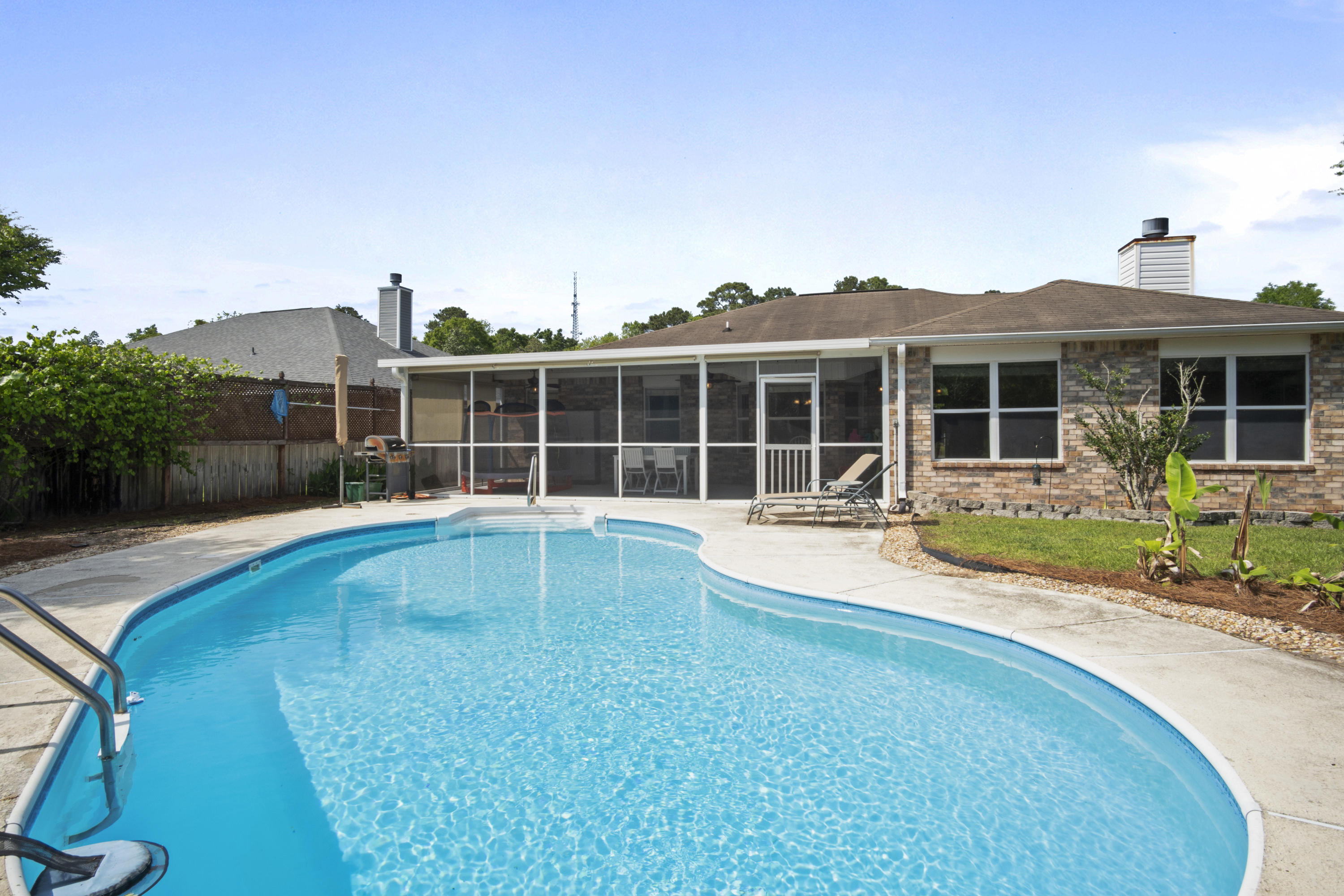 SHADOW OAK S/D - Residential