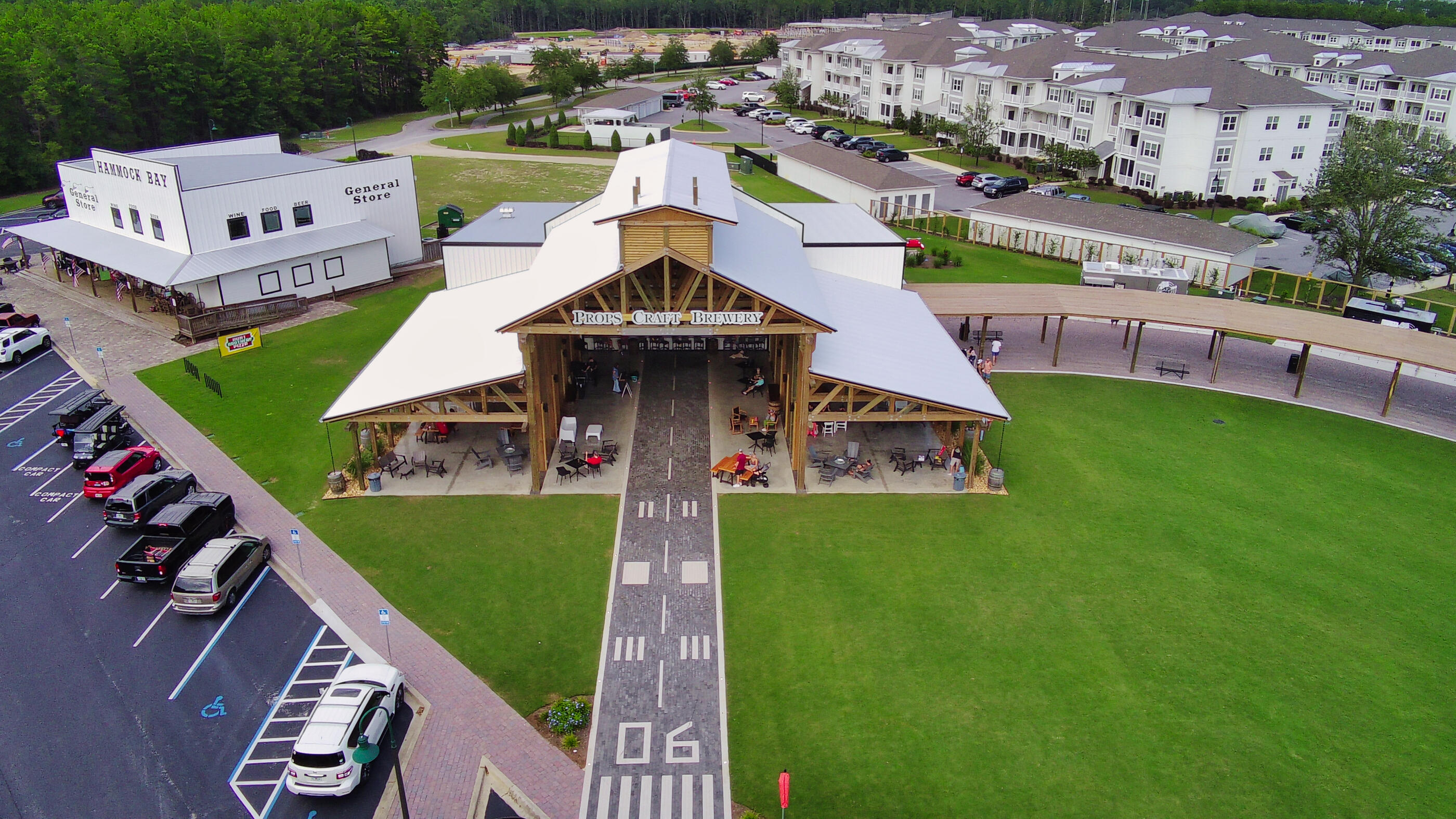 HAMMOCK BAY - Residential