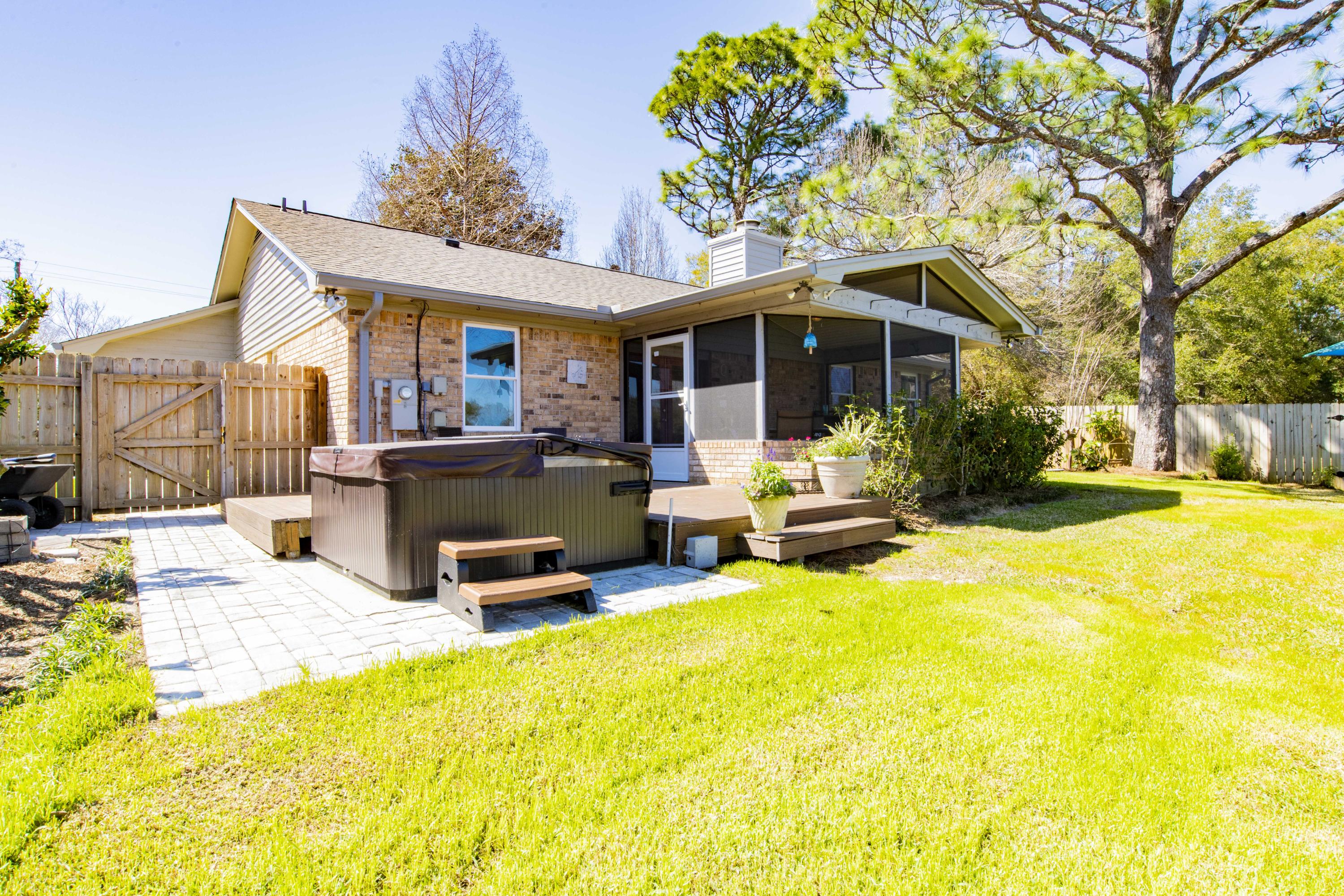 BAY CLIFF ESTATES - Residential