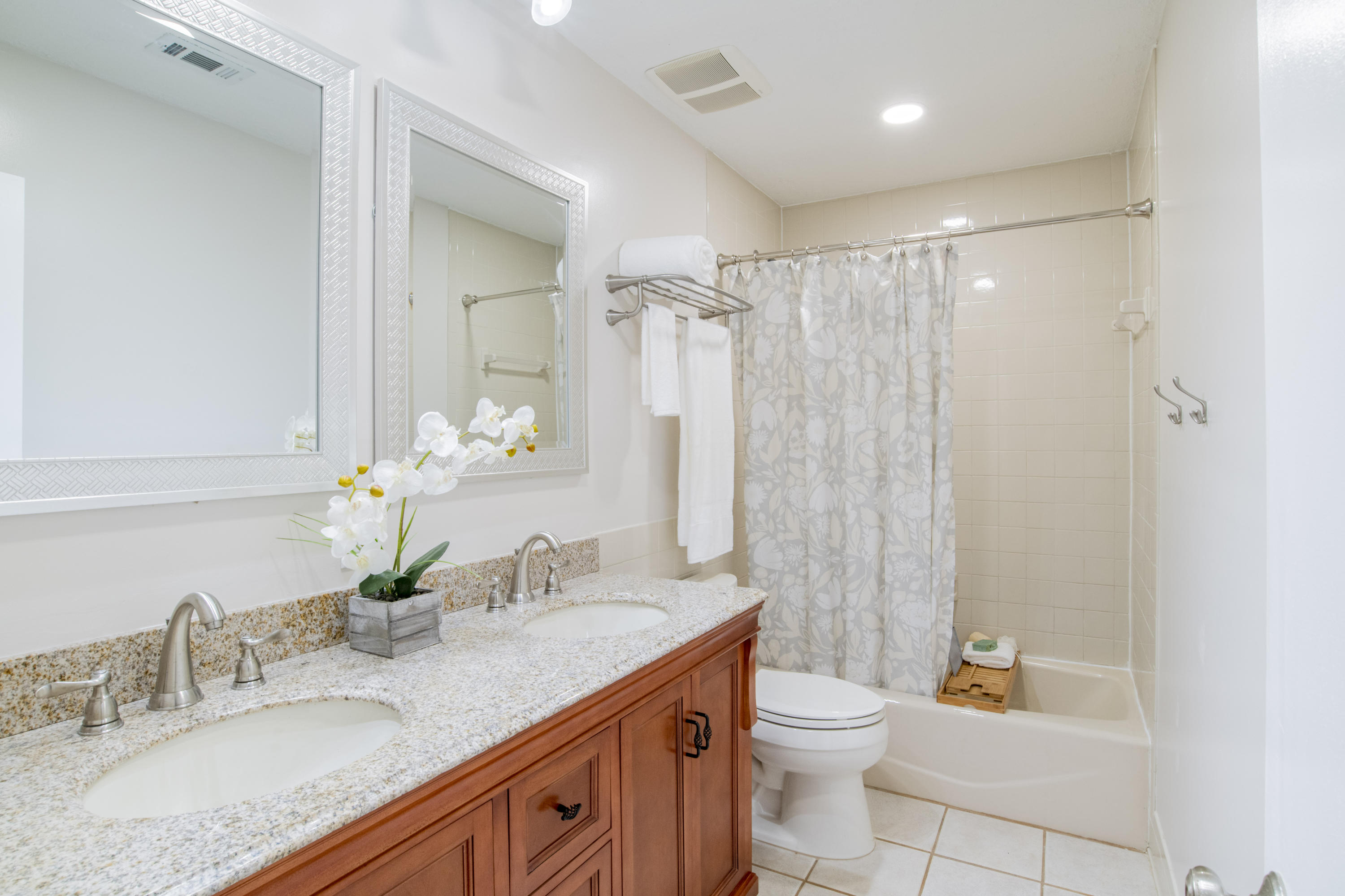 BAY CLIFF ESTATES - Residential