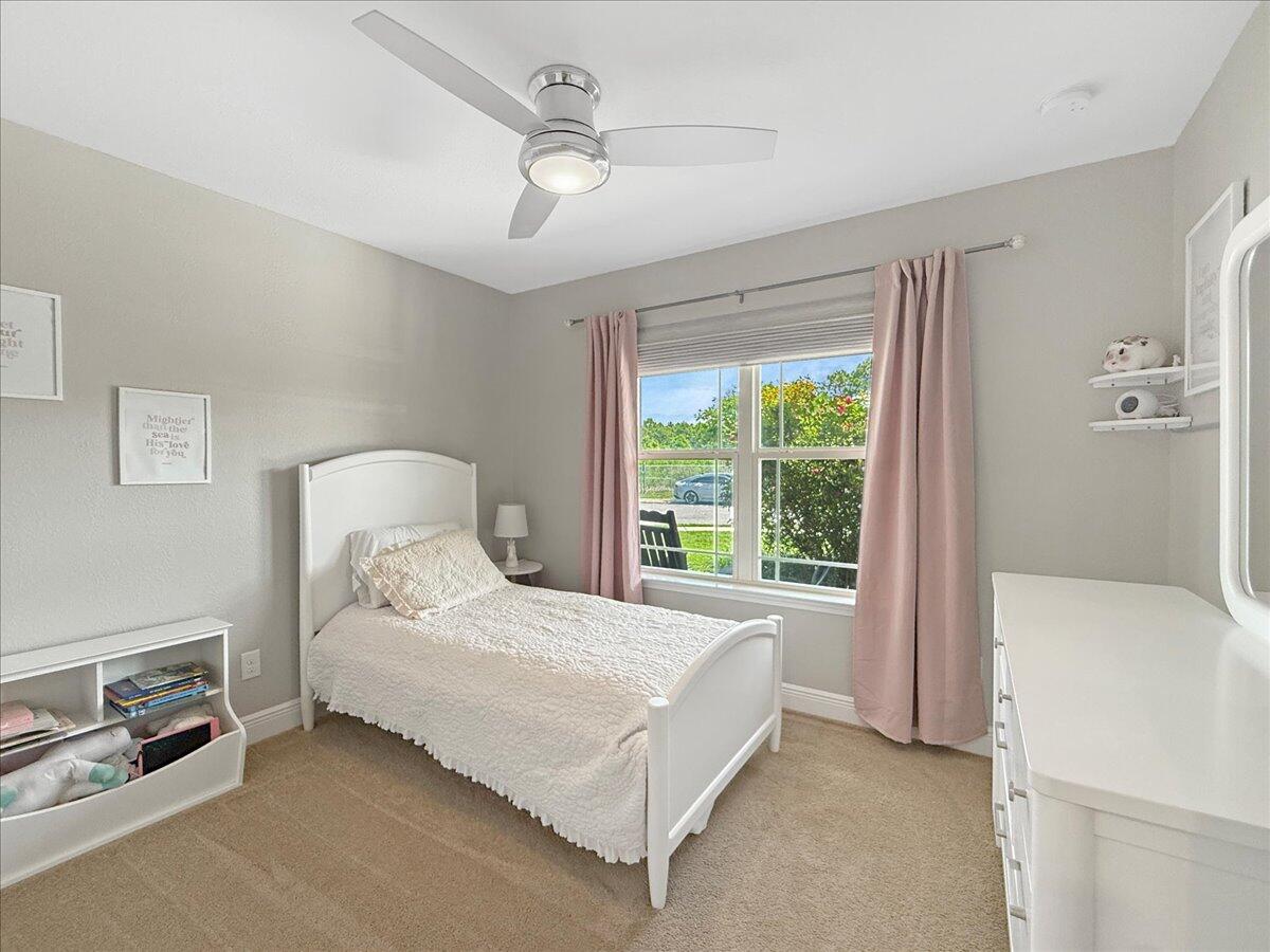 SHADOW LAKES - Residential