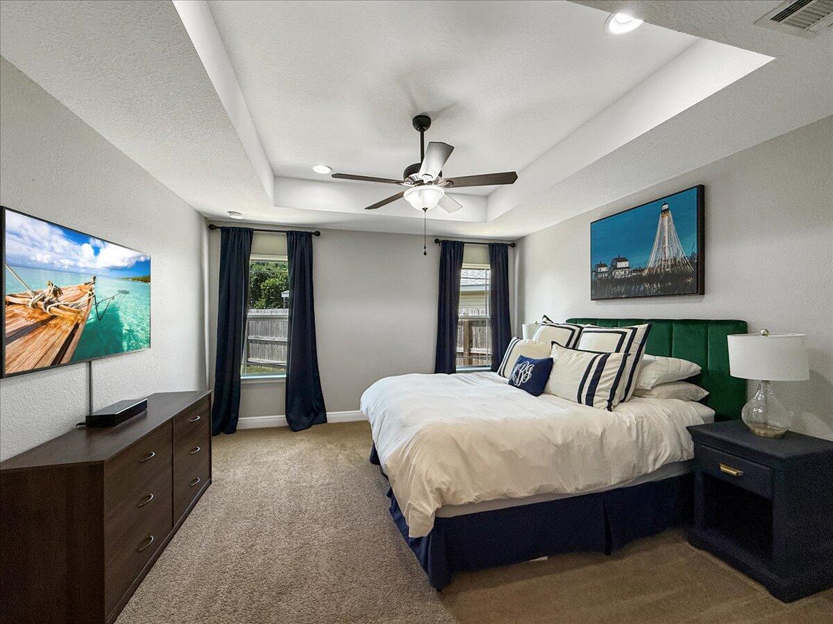 SHADOW LAKES - Residential