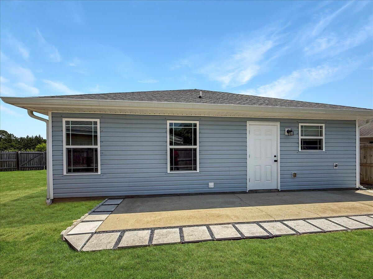 SHADOW LAKES - Residential