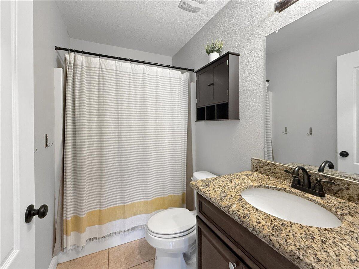 SHADOW LAKES - Residential
