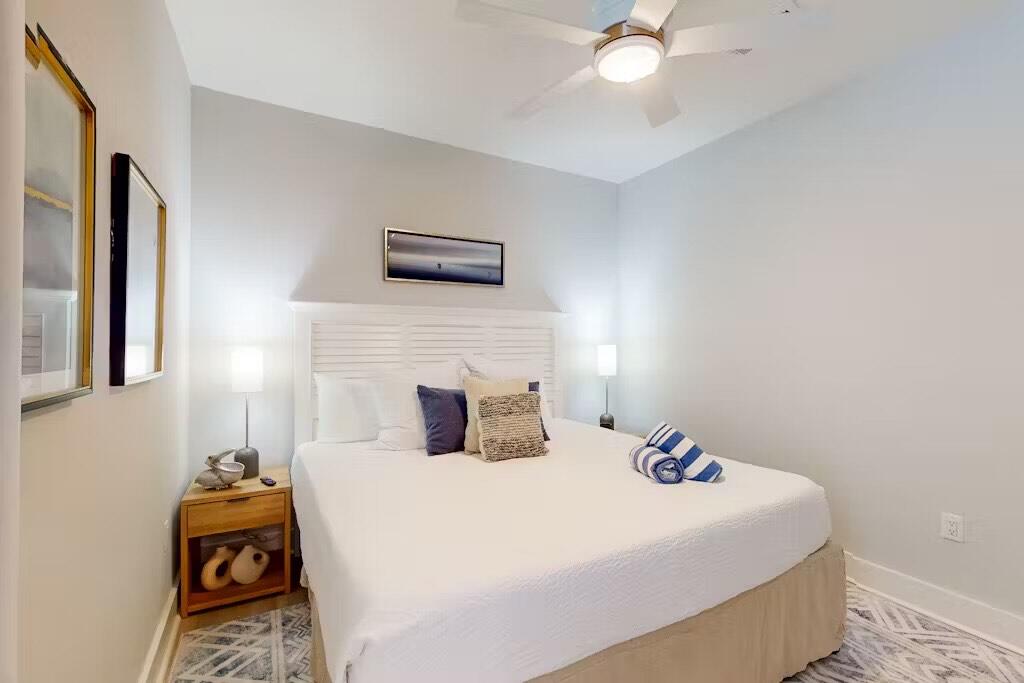 Lagoon Manor - Residential Lease