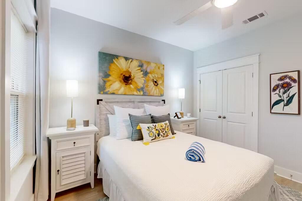 Lagoon Manor - Residential Lease
