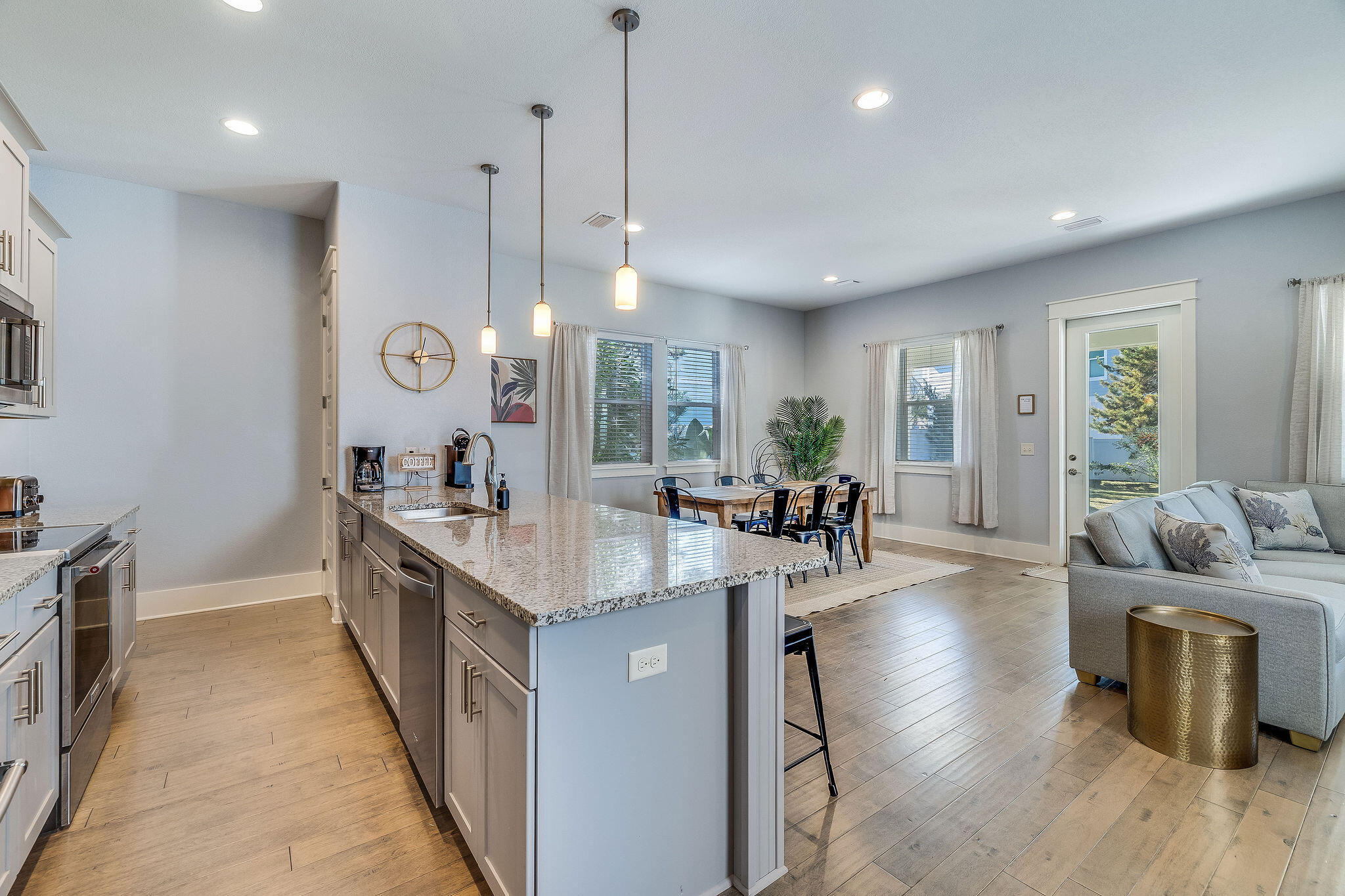 FRANGISTA BEACH - Residential