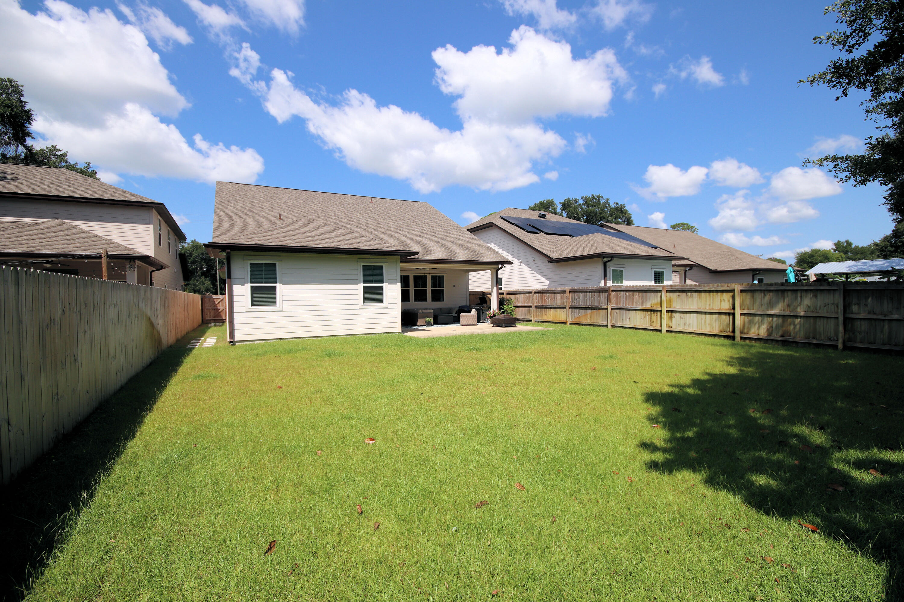 MAGNOLIA ESTATES - Residential