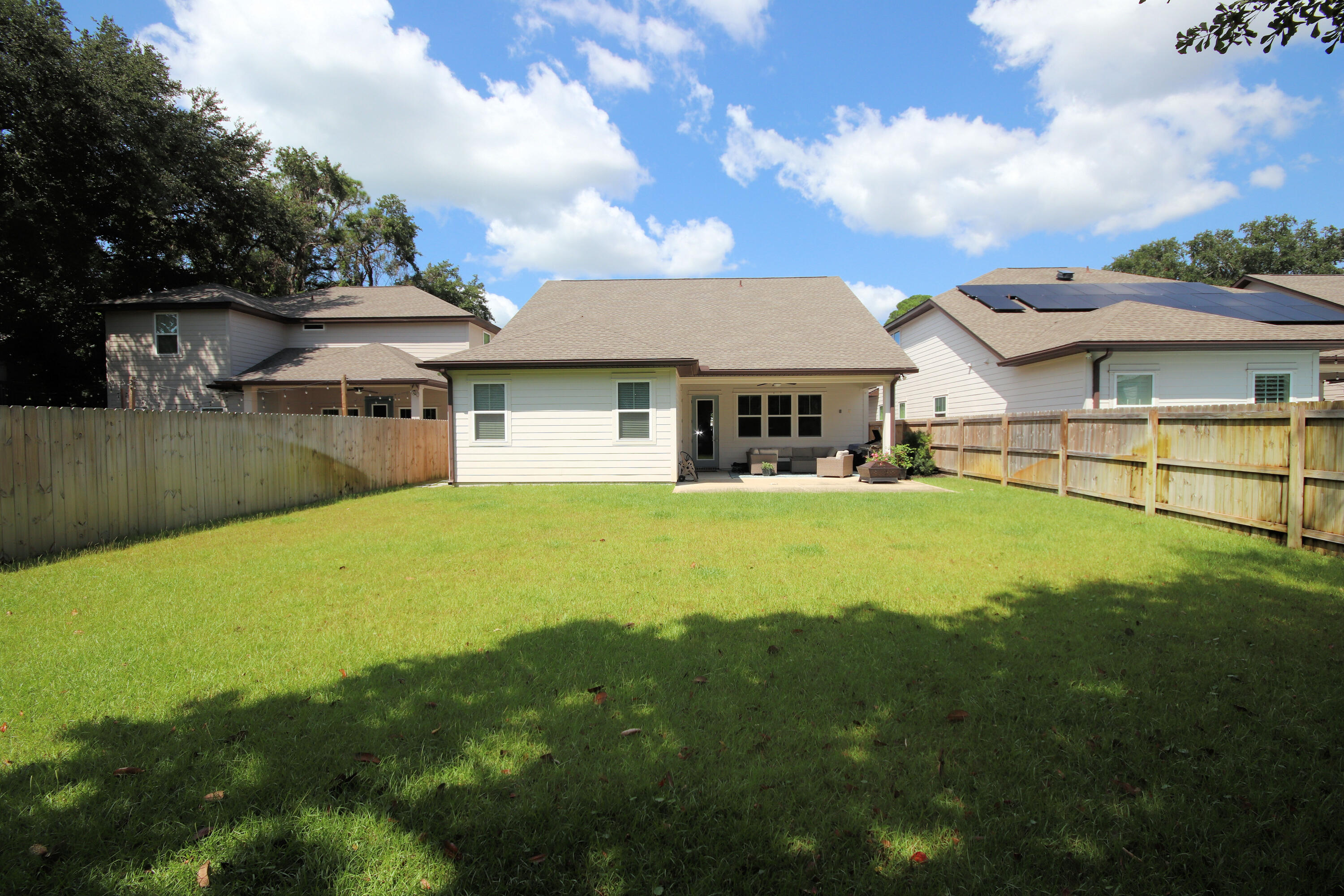 MAGNOLIA ESTATES - Residential