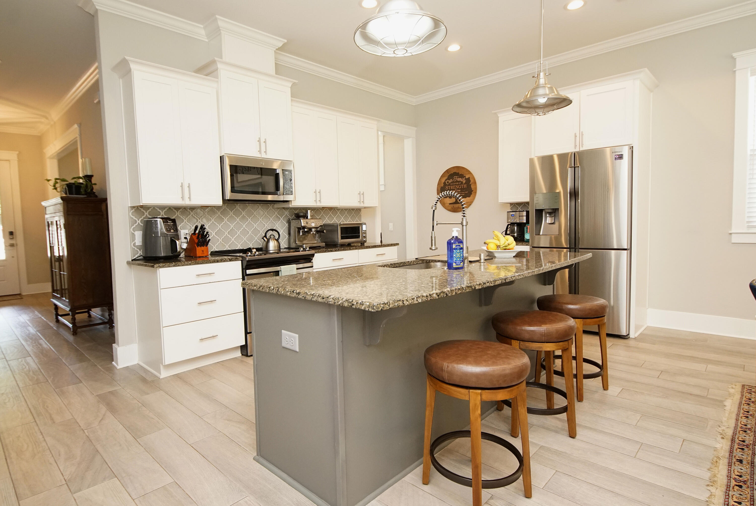 MAGNOLIA ESTATES - Residential