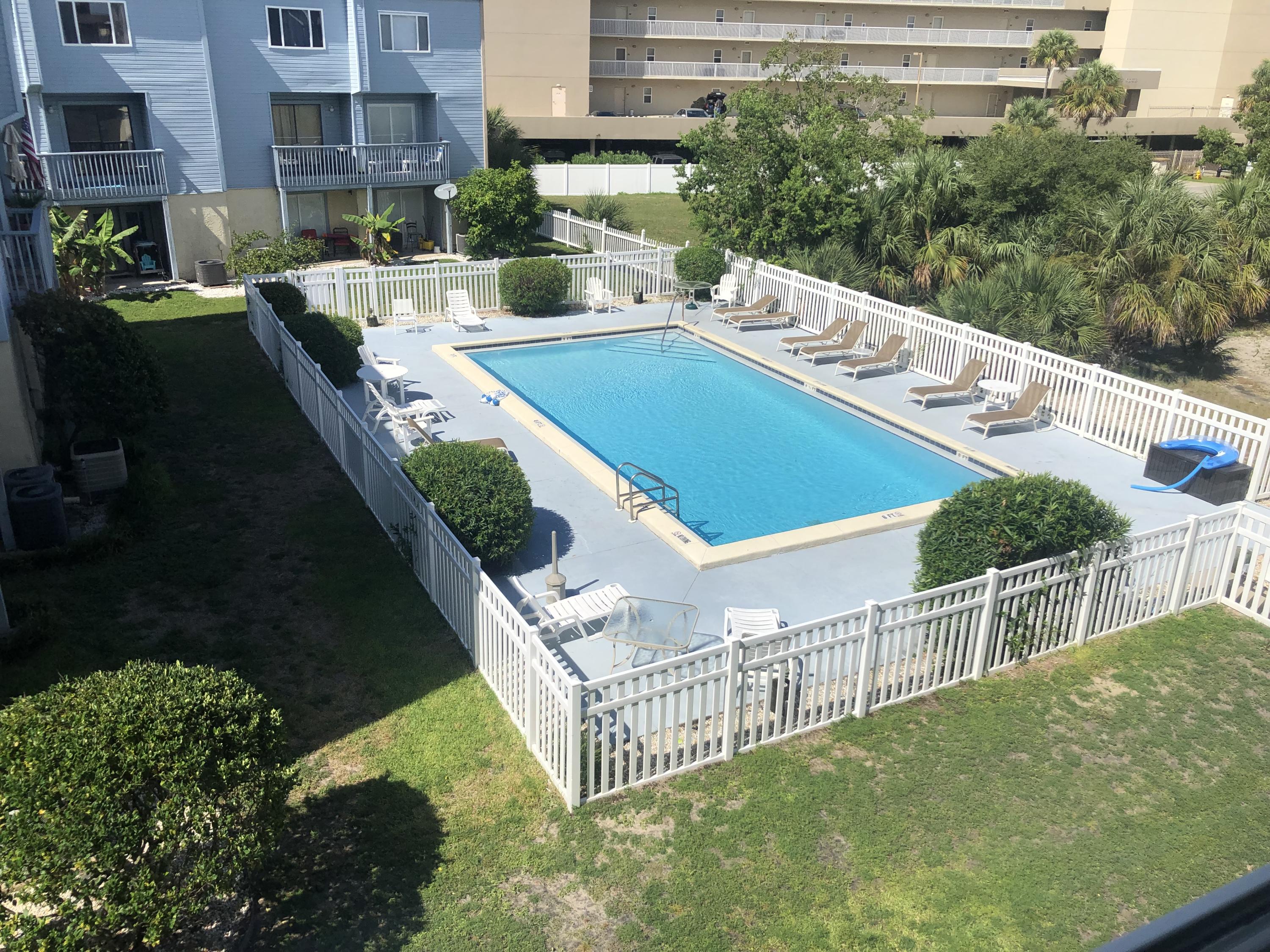 COMMODORES LANDING - Residential