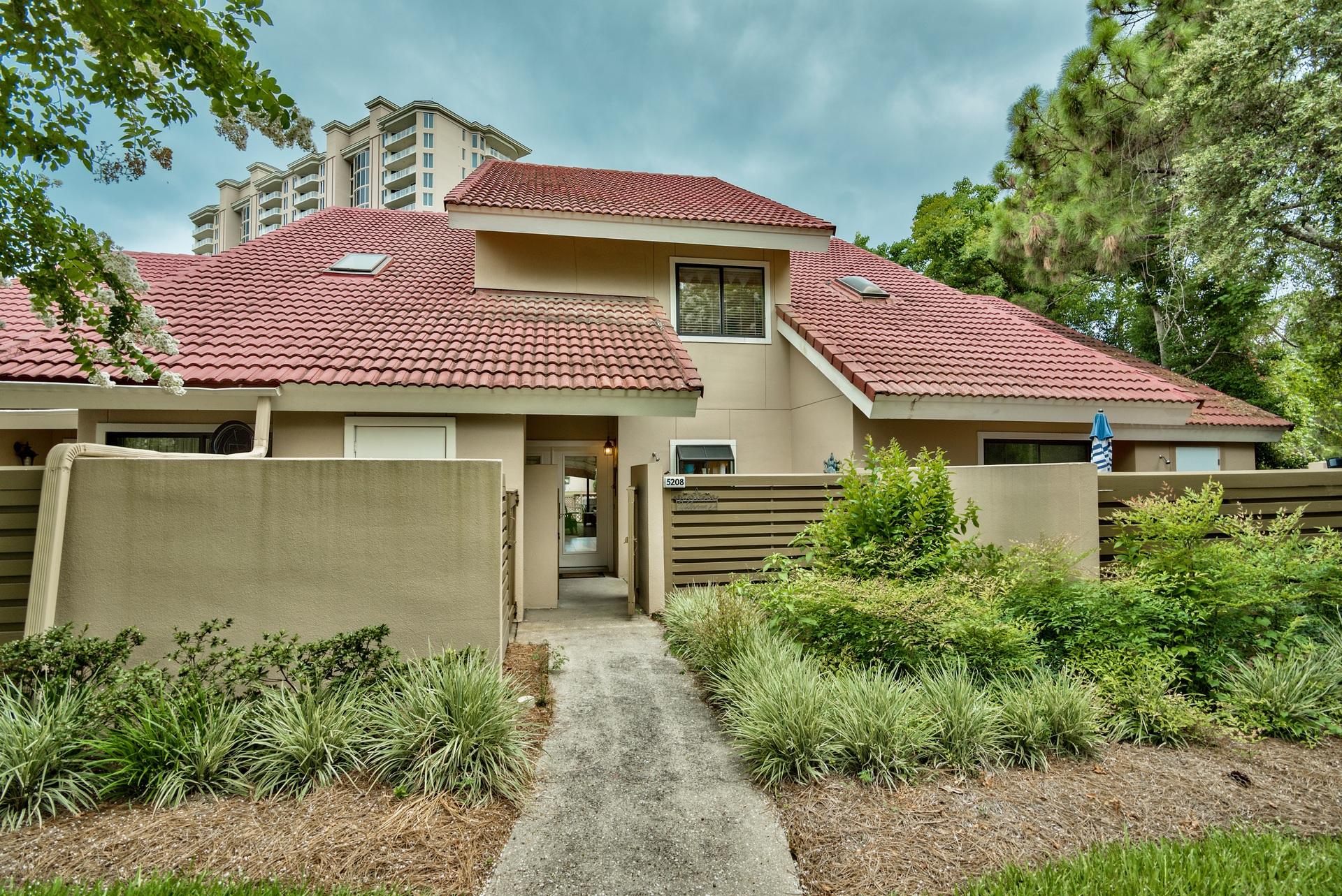 BEACHWALK VILLAS - Residential