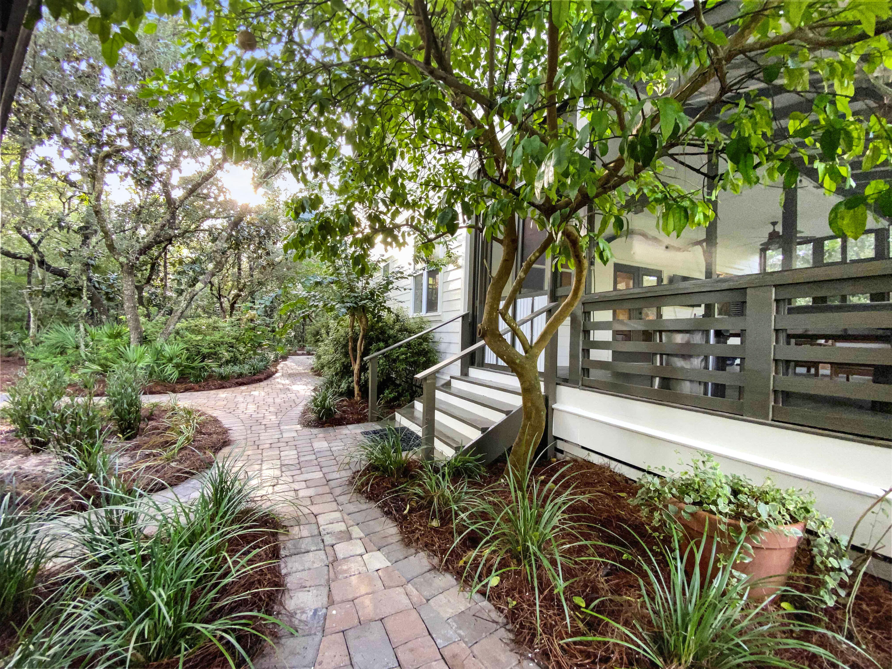 BAY MAGNOLIA - Residential