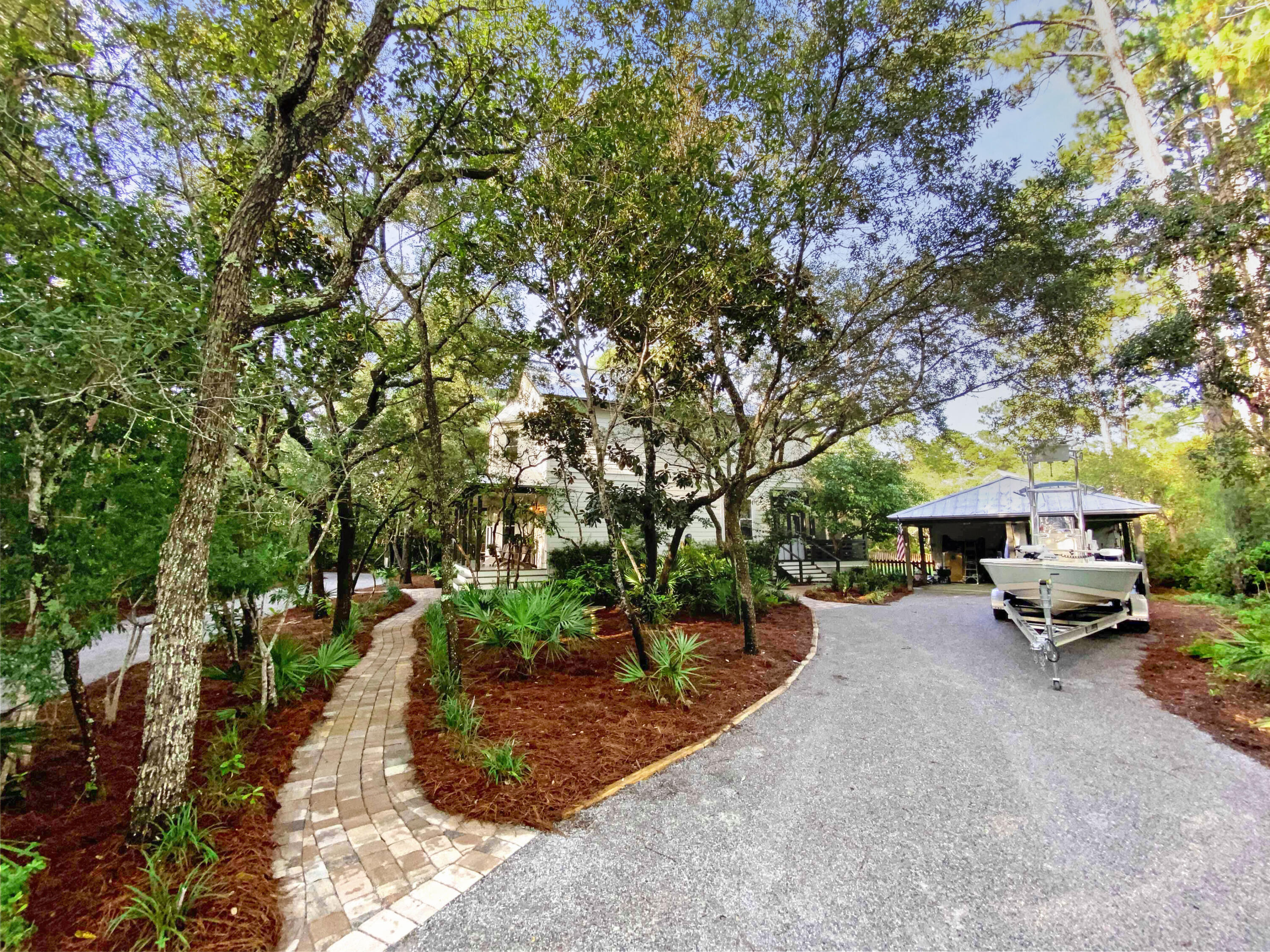 BAY MAGNOLIA - Residential