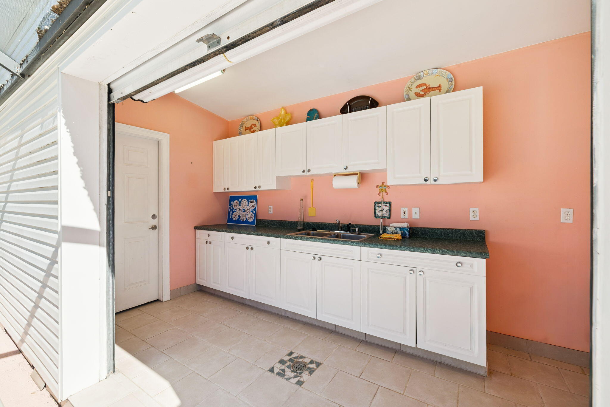 SNOW DRIFT BEACH - Residential