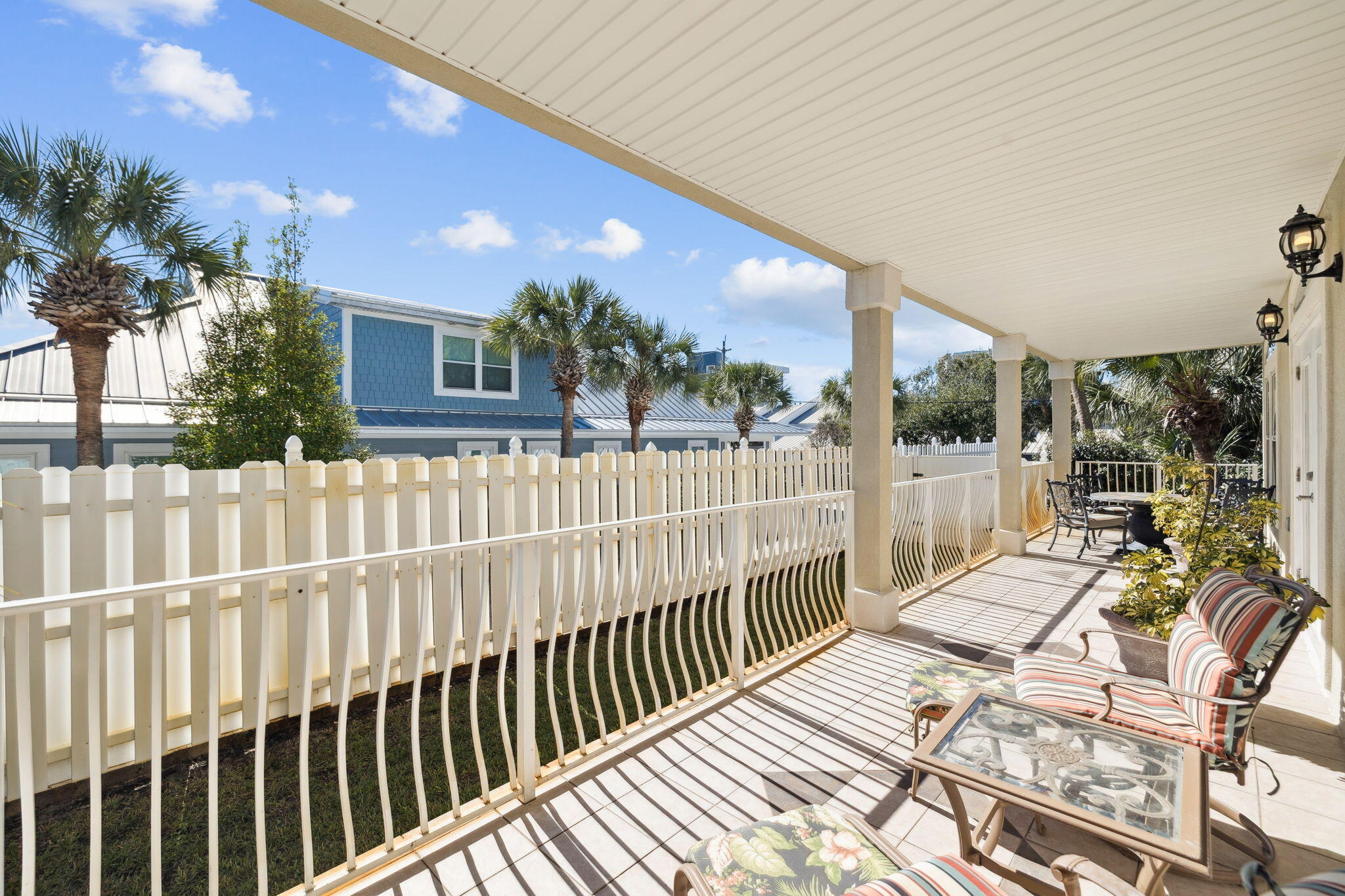 SNOW DRIFT BEACH - Residential