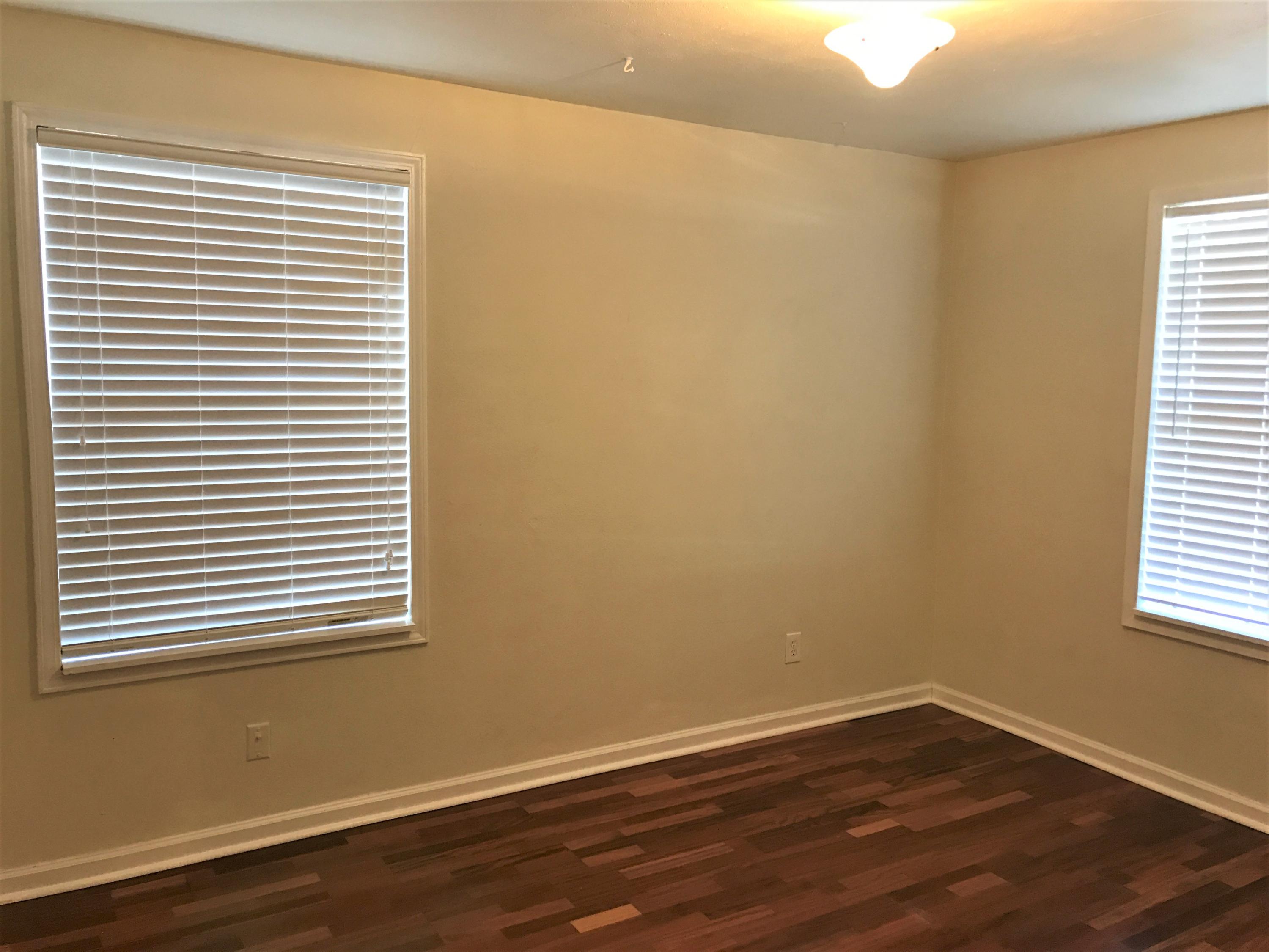 ELLIOTTS POINT RESUB - Residential Lease