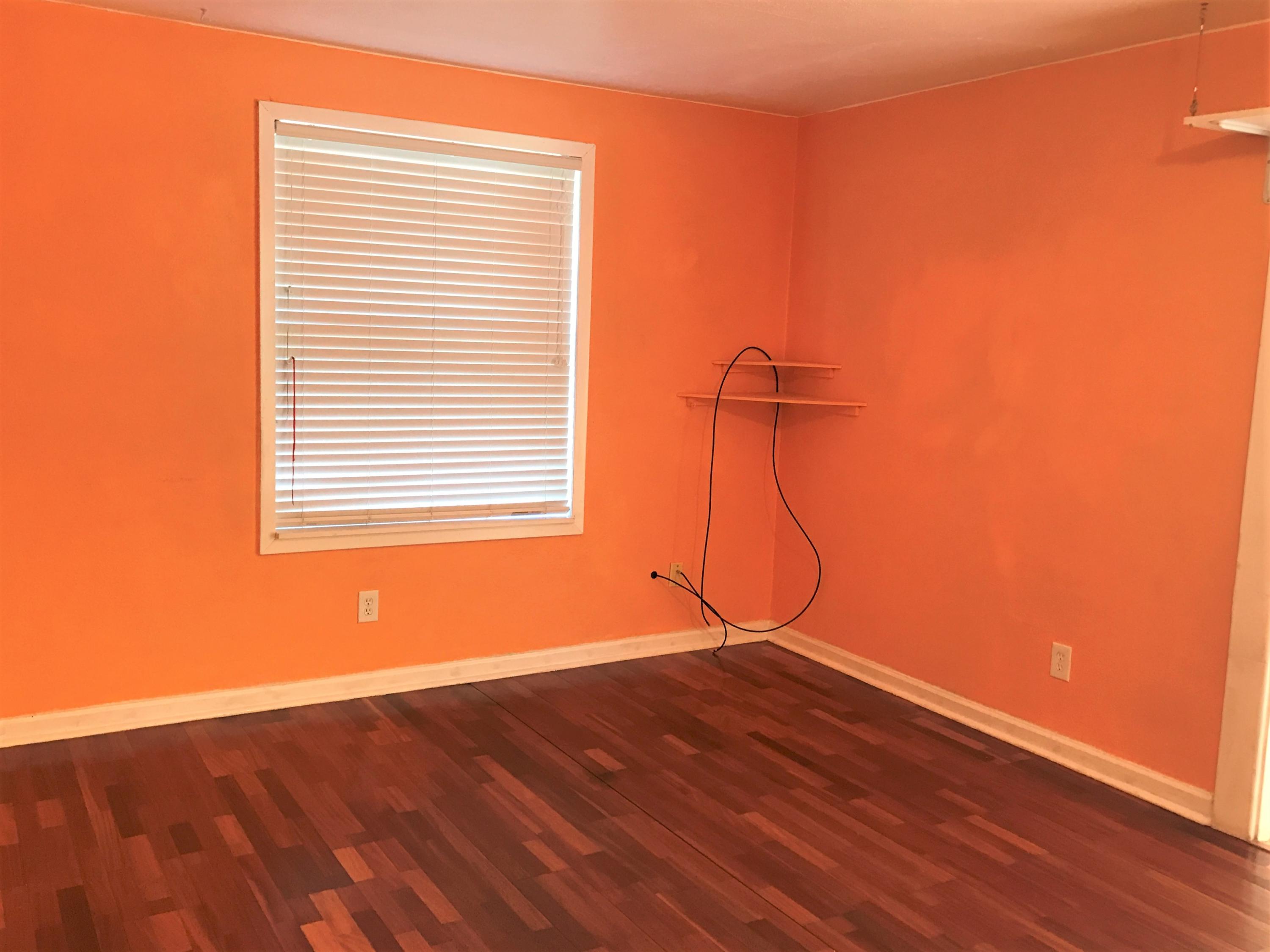 ELLIOTTS POINT RESUB - Residential Lease