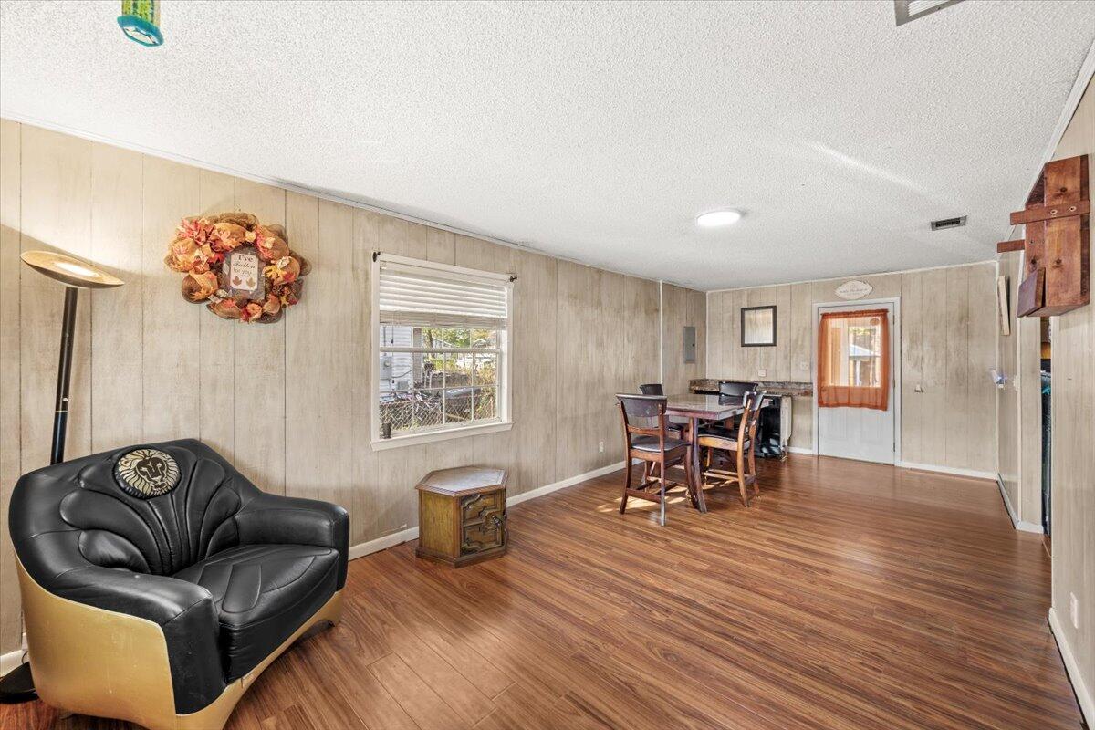 MEIGS S/D - Residential