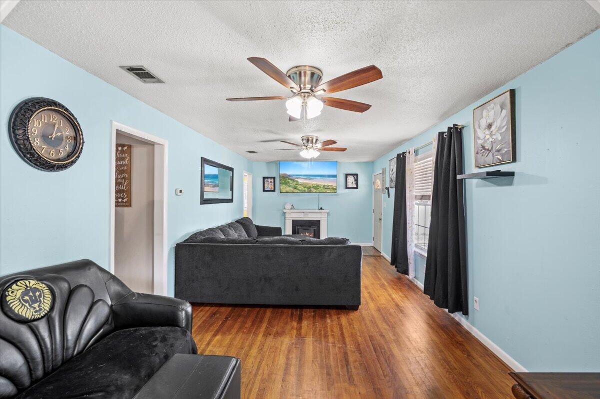 MEIGS S/D - Residential