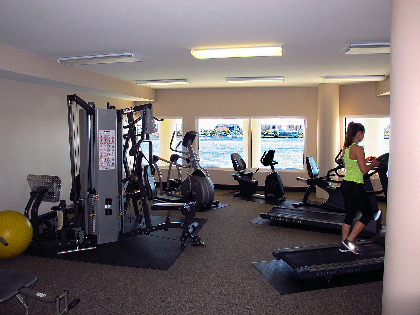 PRESIDIO YACHT CLUB - Residential