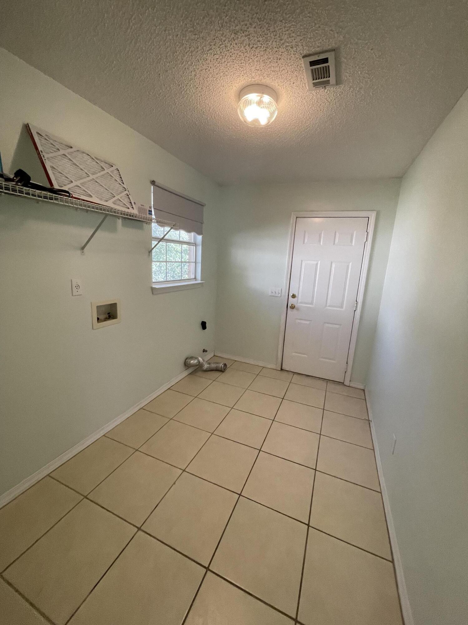 STEEPLECHASE PH 1 - Residential Lease