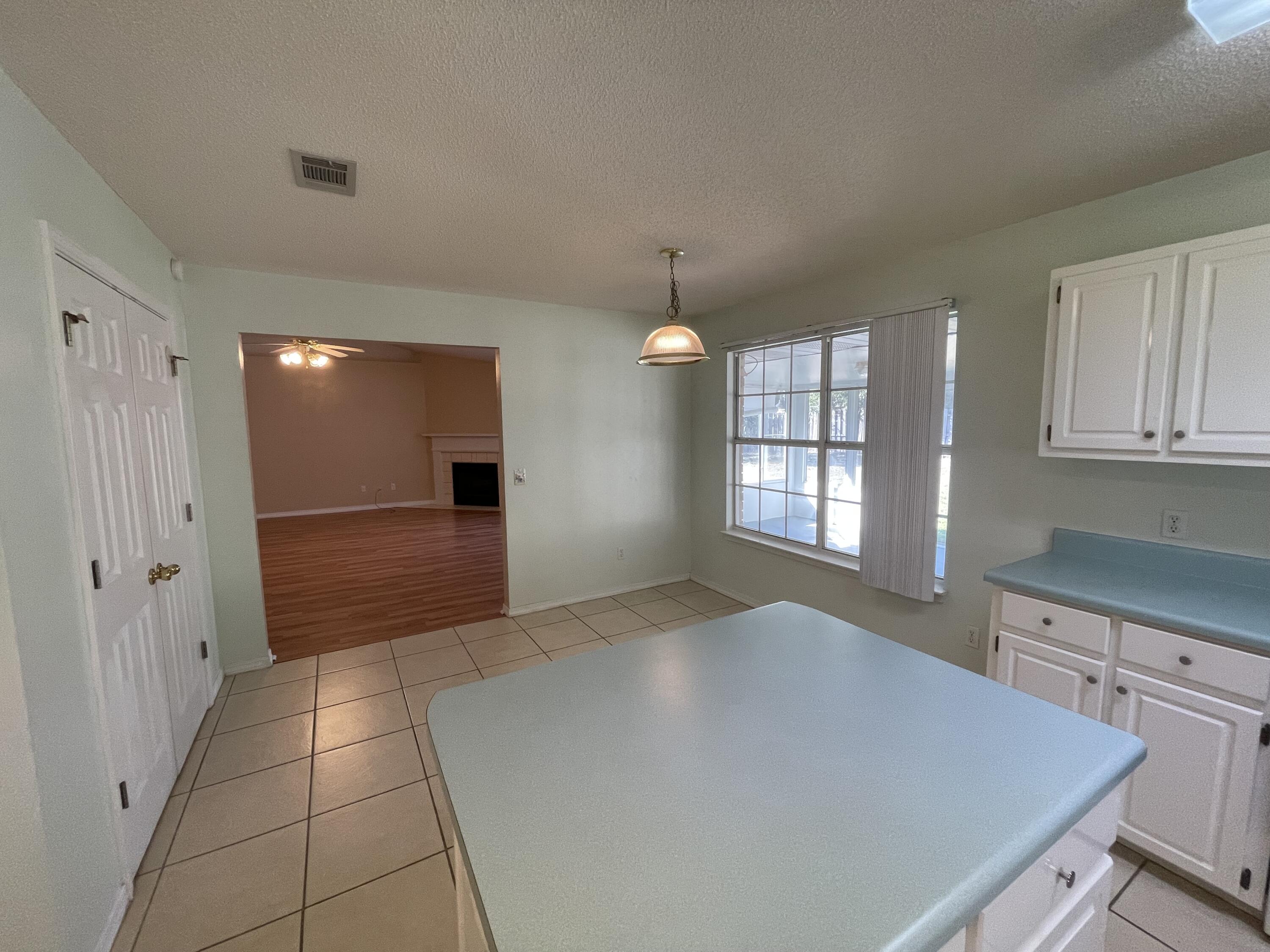 STEEPLECHASE PH 1 - Residential Lease