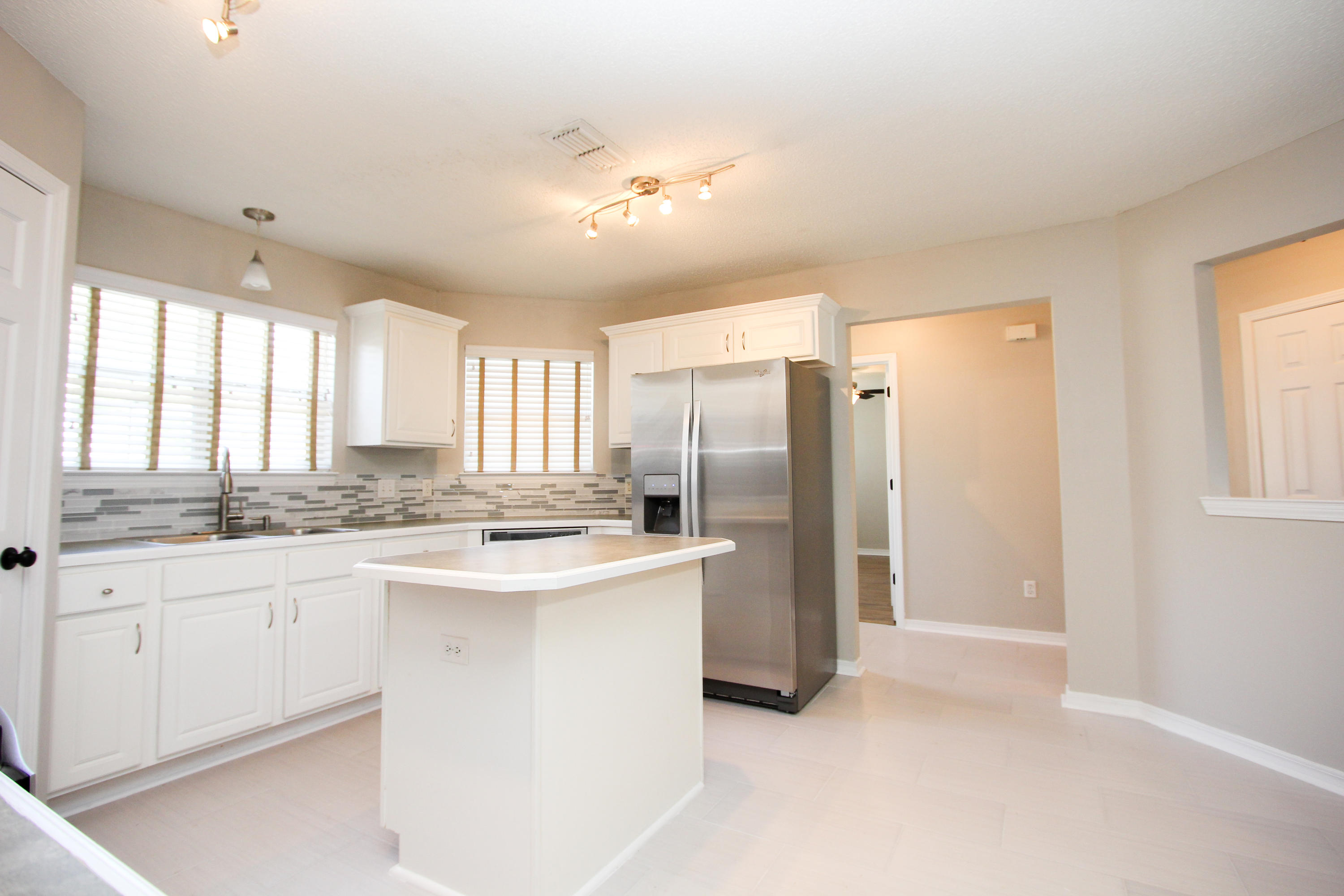 COUNTRYVIEW ESTATES 10TH ADDN - Residential